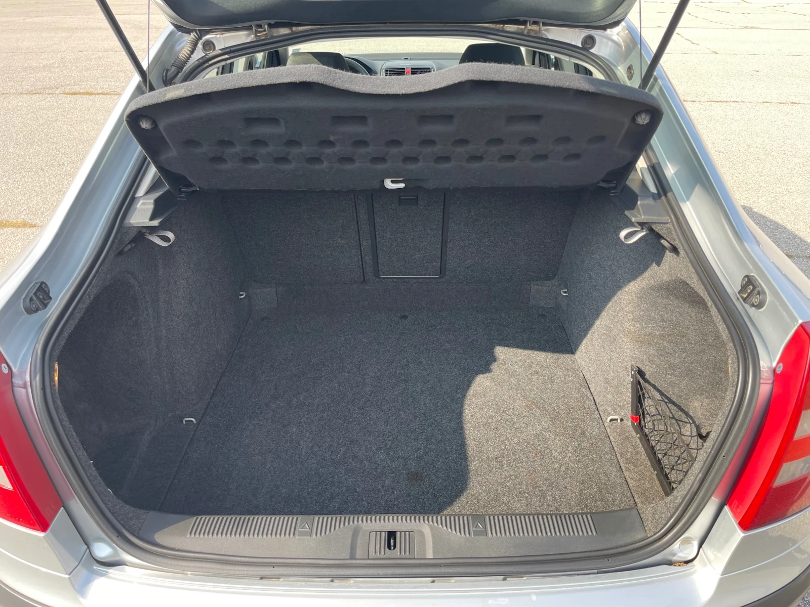 Skoda Octavia 1.6 FSI | Mobile.bg — изображение 13