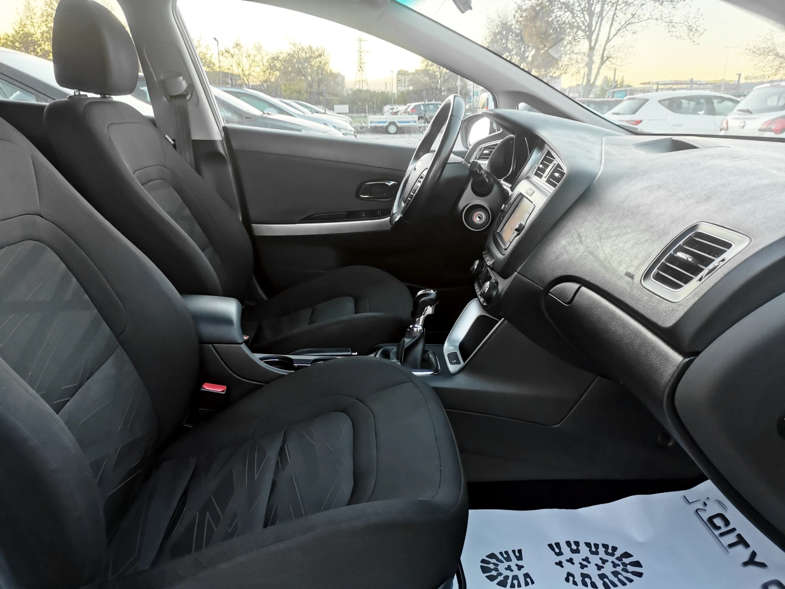 Kia Ceed 1.6 CRDi | Mobile.bg   14