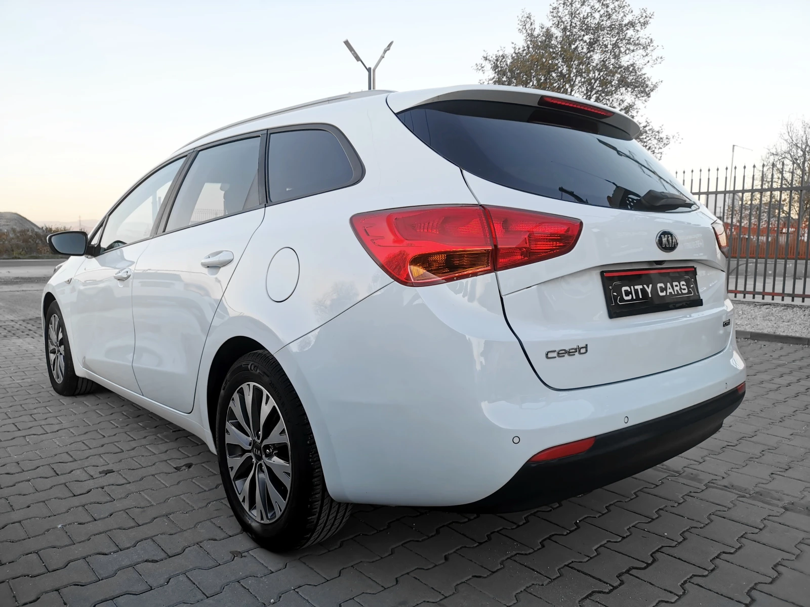 Kia Ceed 1.6 CRDi | Mobile.bg   7