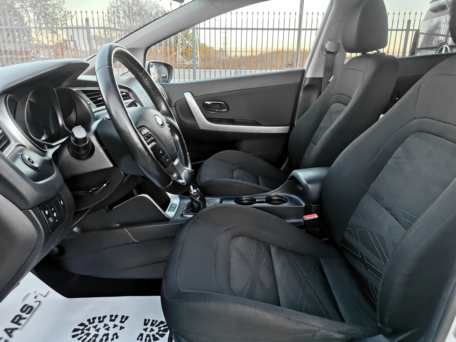 Kia Ceed 1.6 CRDi | Mobile.bg   10