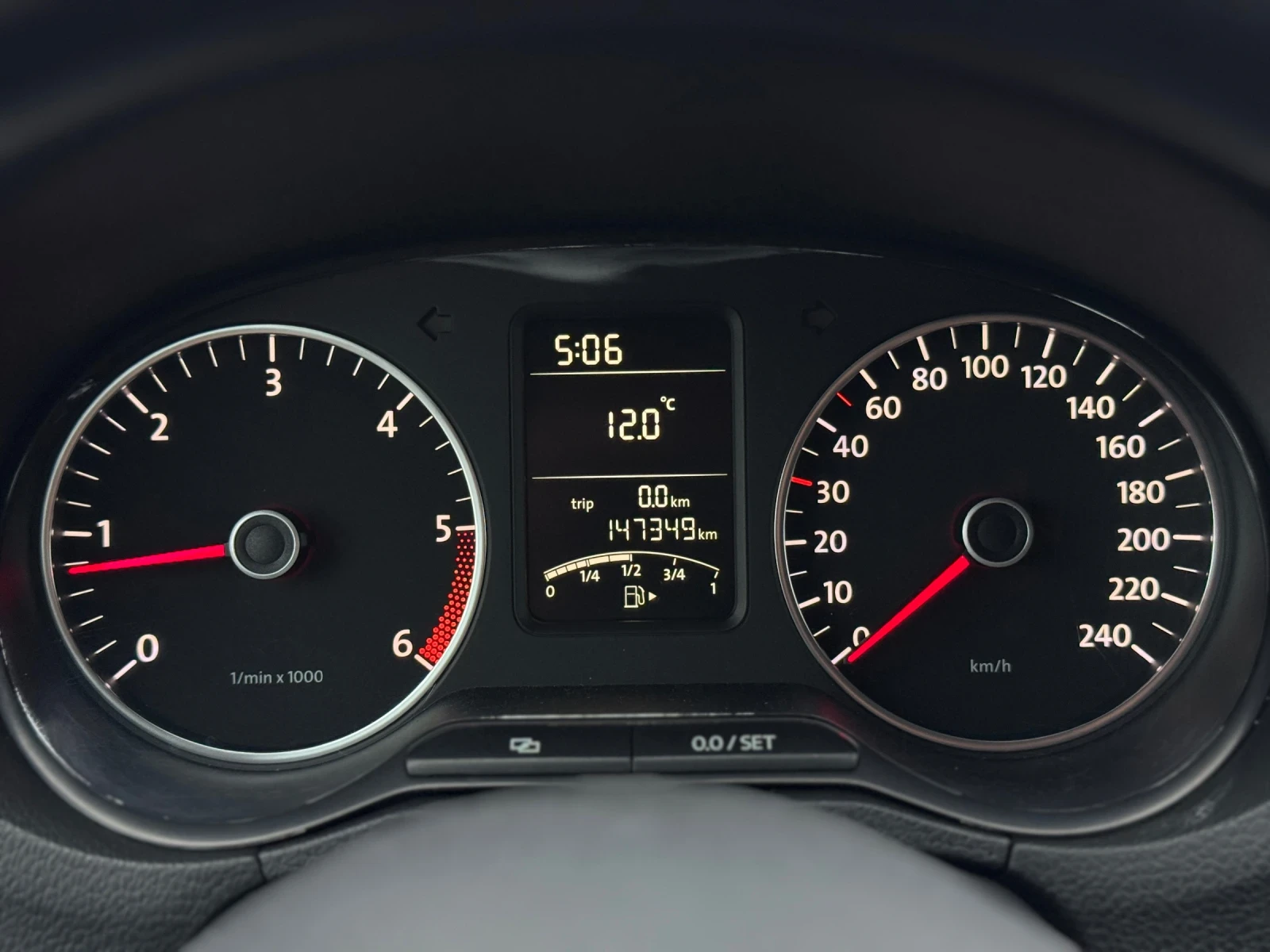 VW Polo 1.6 TDI 90hp NAVI CLIMA  - изображение 10