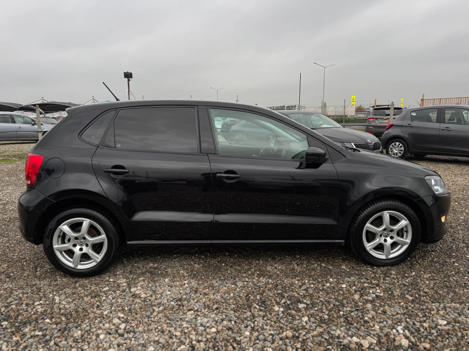 VW Polo 1.6 TDI 90hp NAVI CLIMA  - изображение 6