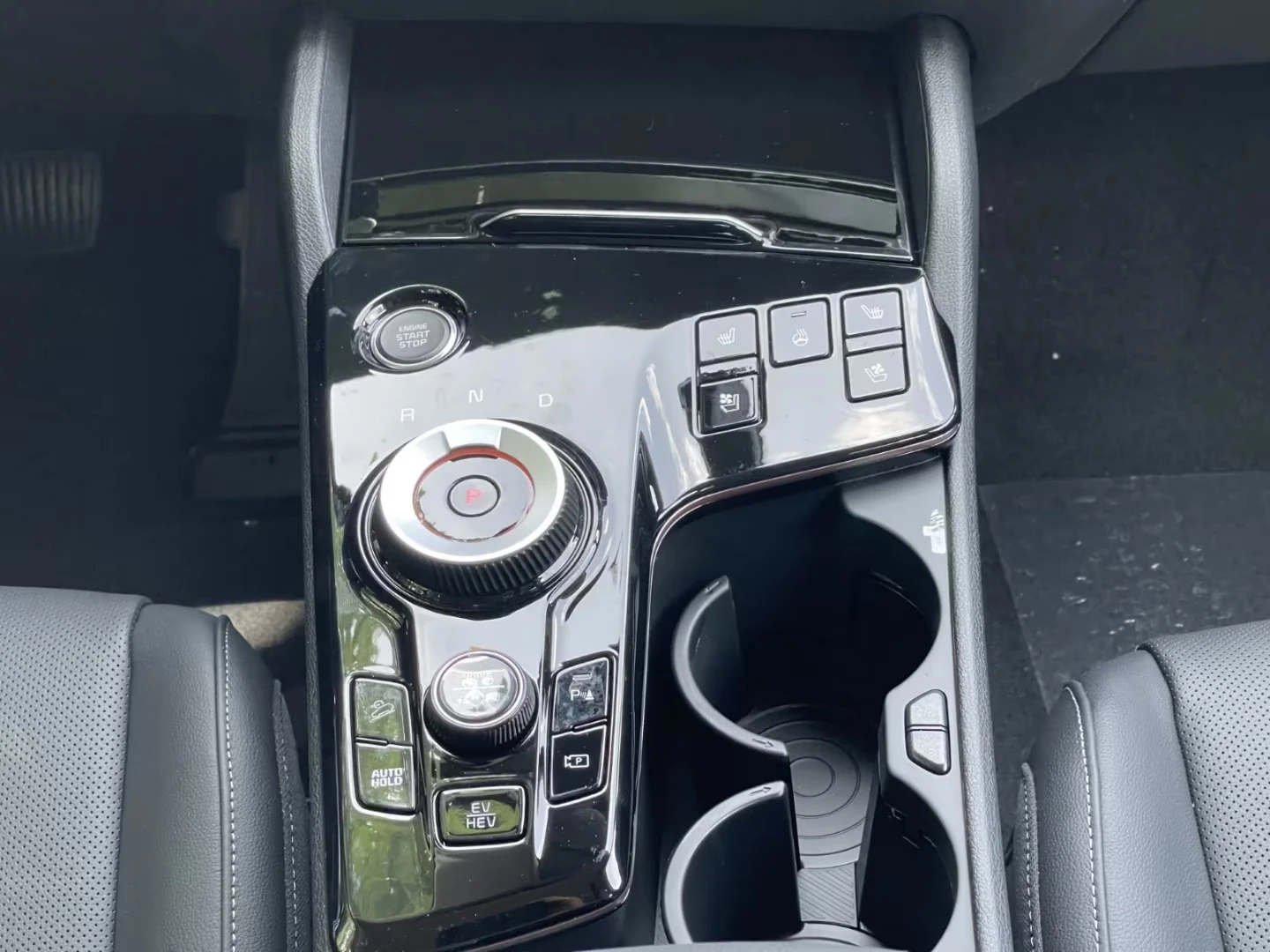 Kia Sportage 1.6PHEV/252HP/PLUG&RIDE/PANO/MEMORY/ACC/AMBI/981f | Mobile.bg � ����������� 10