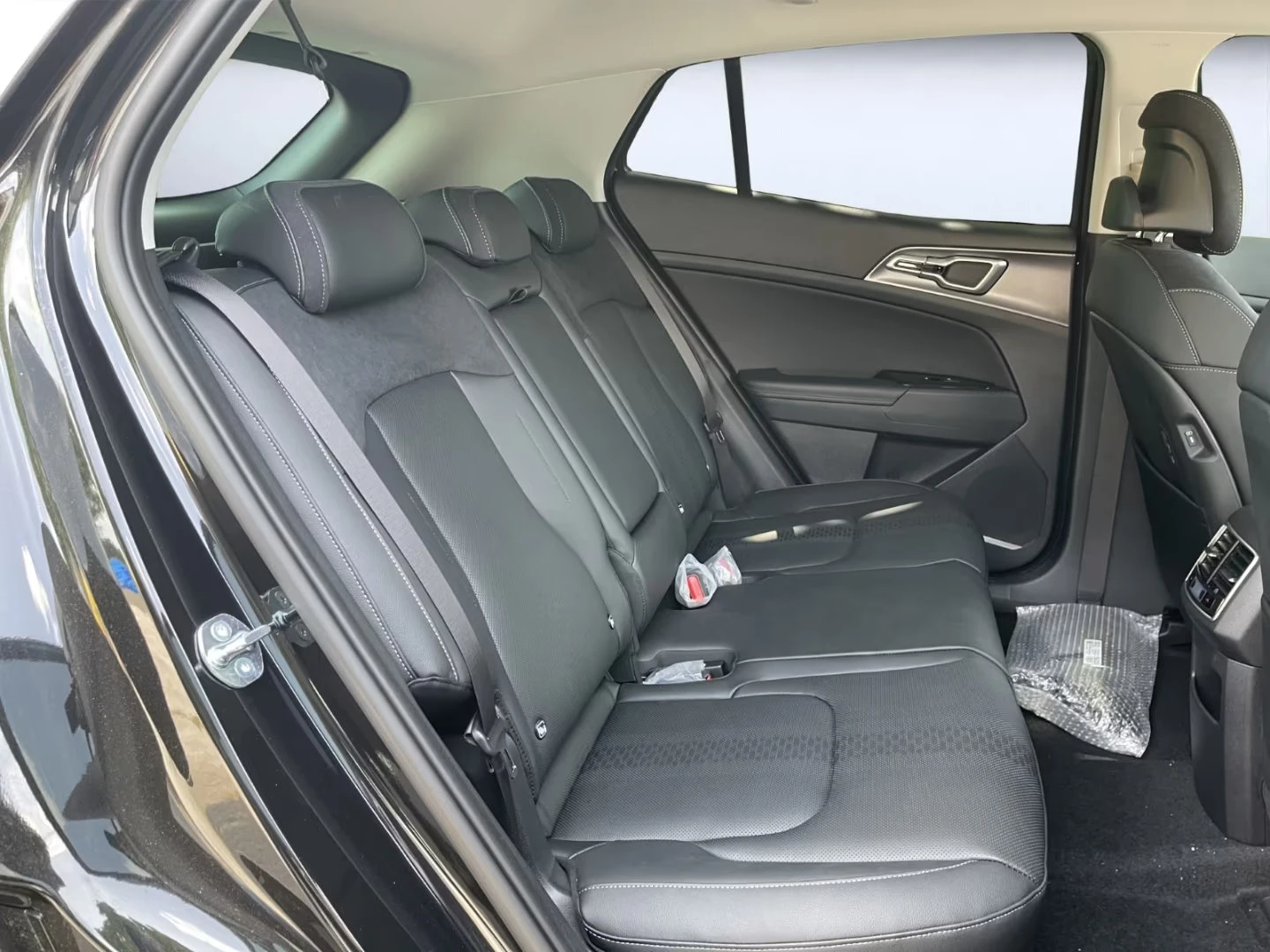 Kia Sportage 1.6PHEV/252HP/PLUG&RIDE/PANO/MEMORY/ACC/AMBI/981f | Mobile.bg � ����������� 12