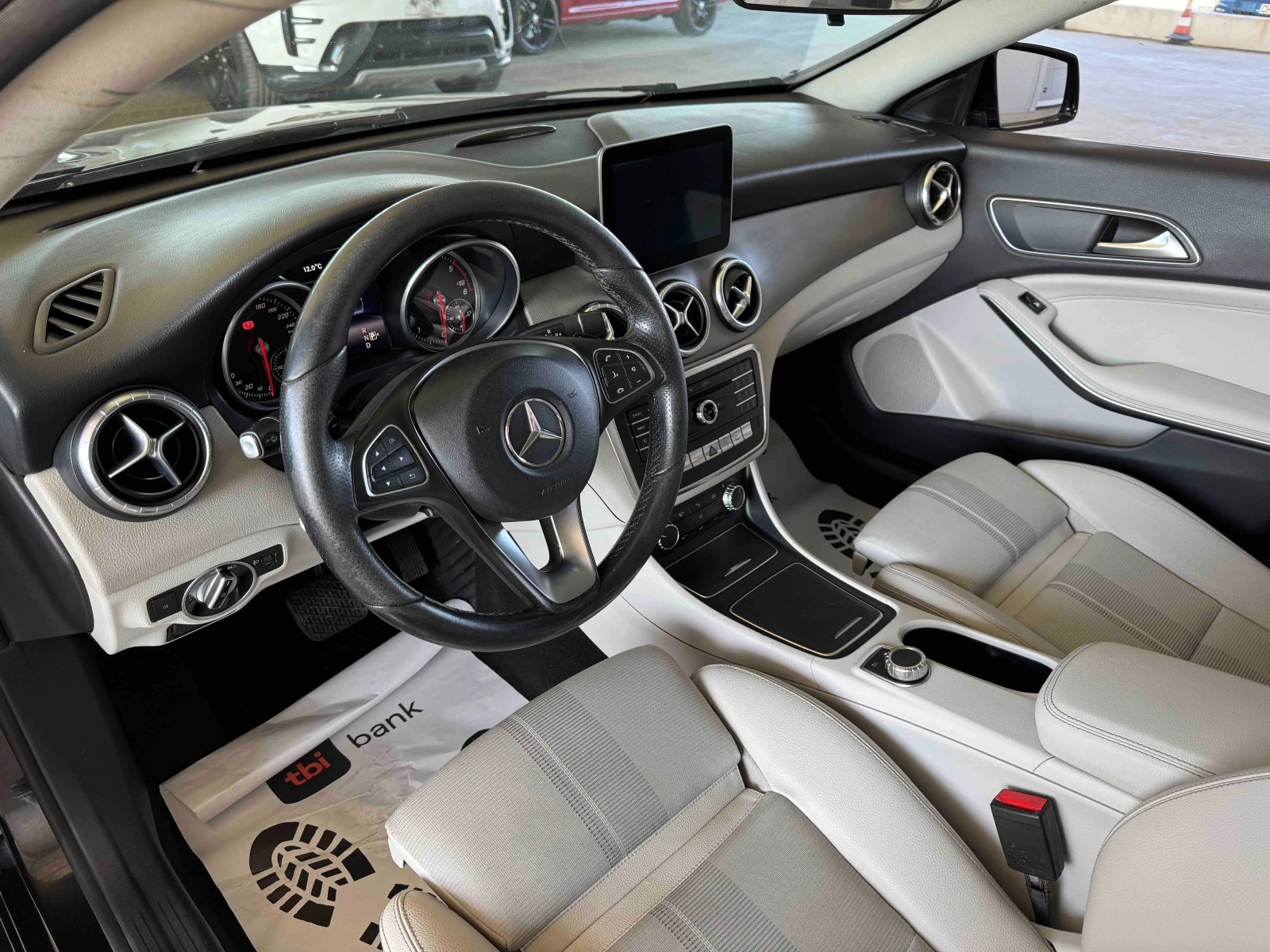 Mercedes-Benz CLA 200 CDI* �������* ����* ����* ������ | Mobile.bg � ����������� 9