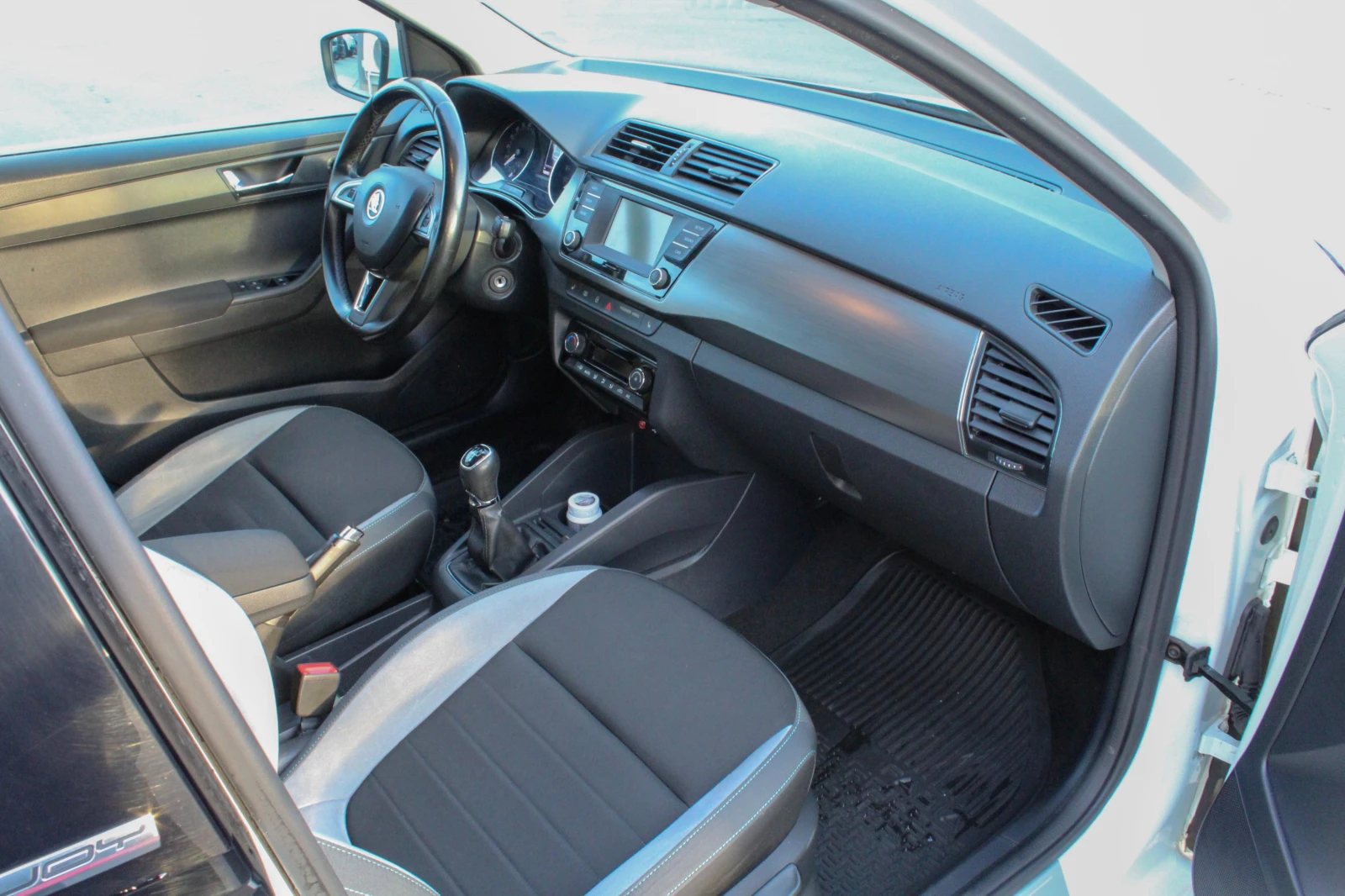 Skoda Fabia 1.4Tdi JOY ������� ���������� | Mobile.bg � ����������� 9