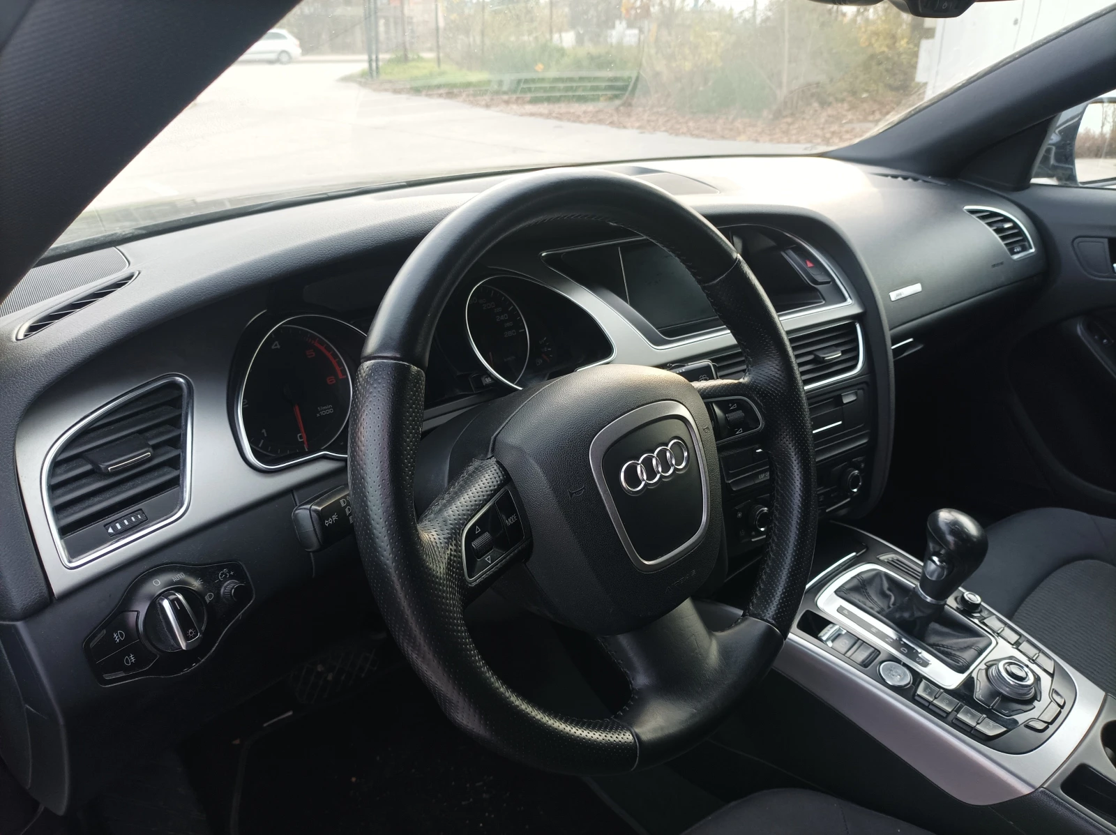 Audi A5 2.0 TDI, снимка 7 - Автомобили и джипове - 53867692