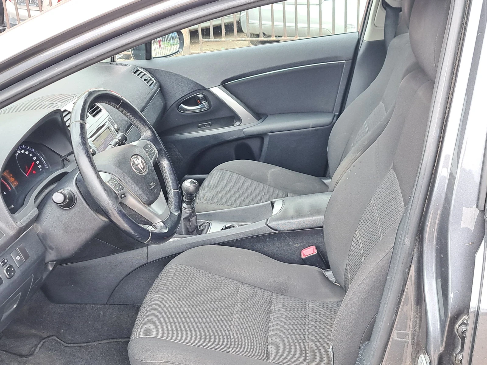 Toyota Avensis 2.2D4d 150kc FaceLift, Navi | Mobile.bg � ����������� 13