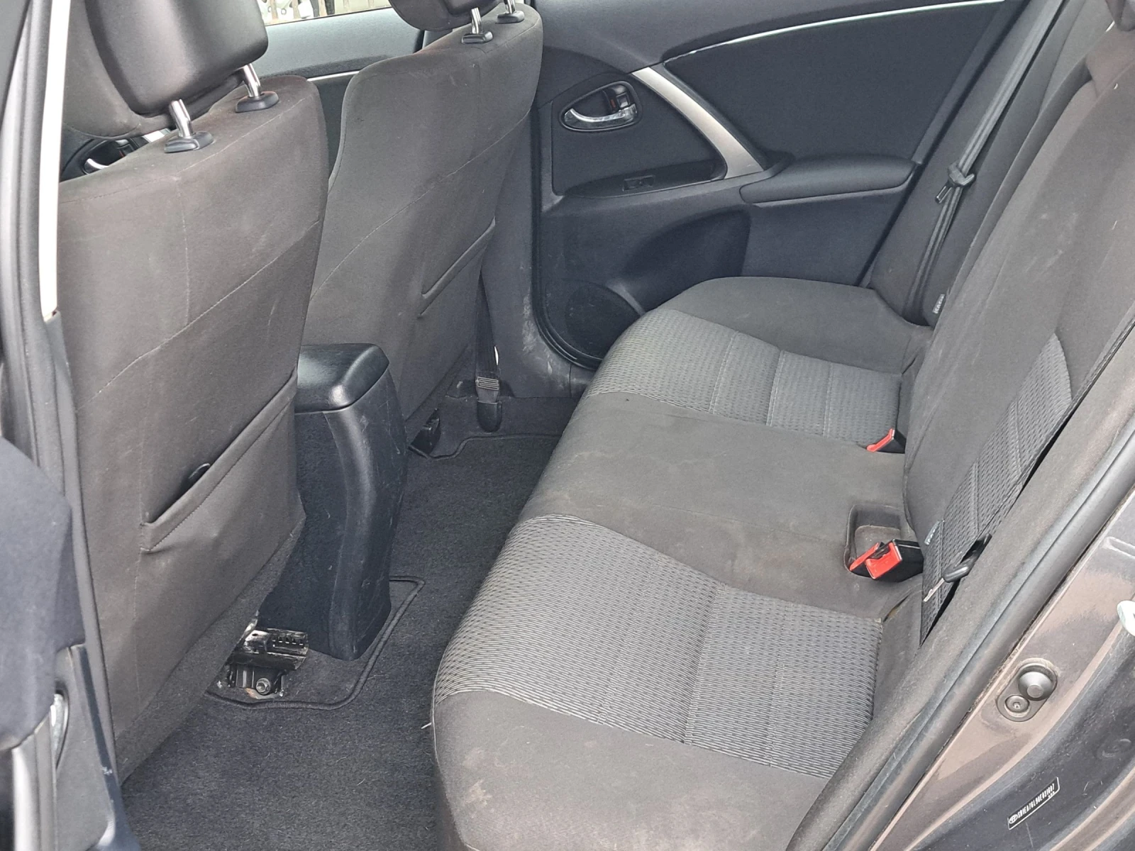 Toyota Avensis 2.2D4d 150kc FaceLift, Navi | Mobile.bg � ����������� 14
