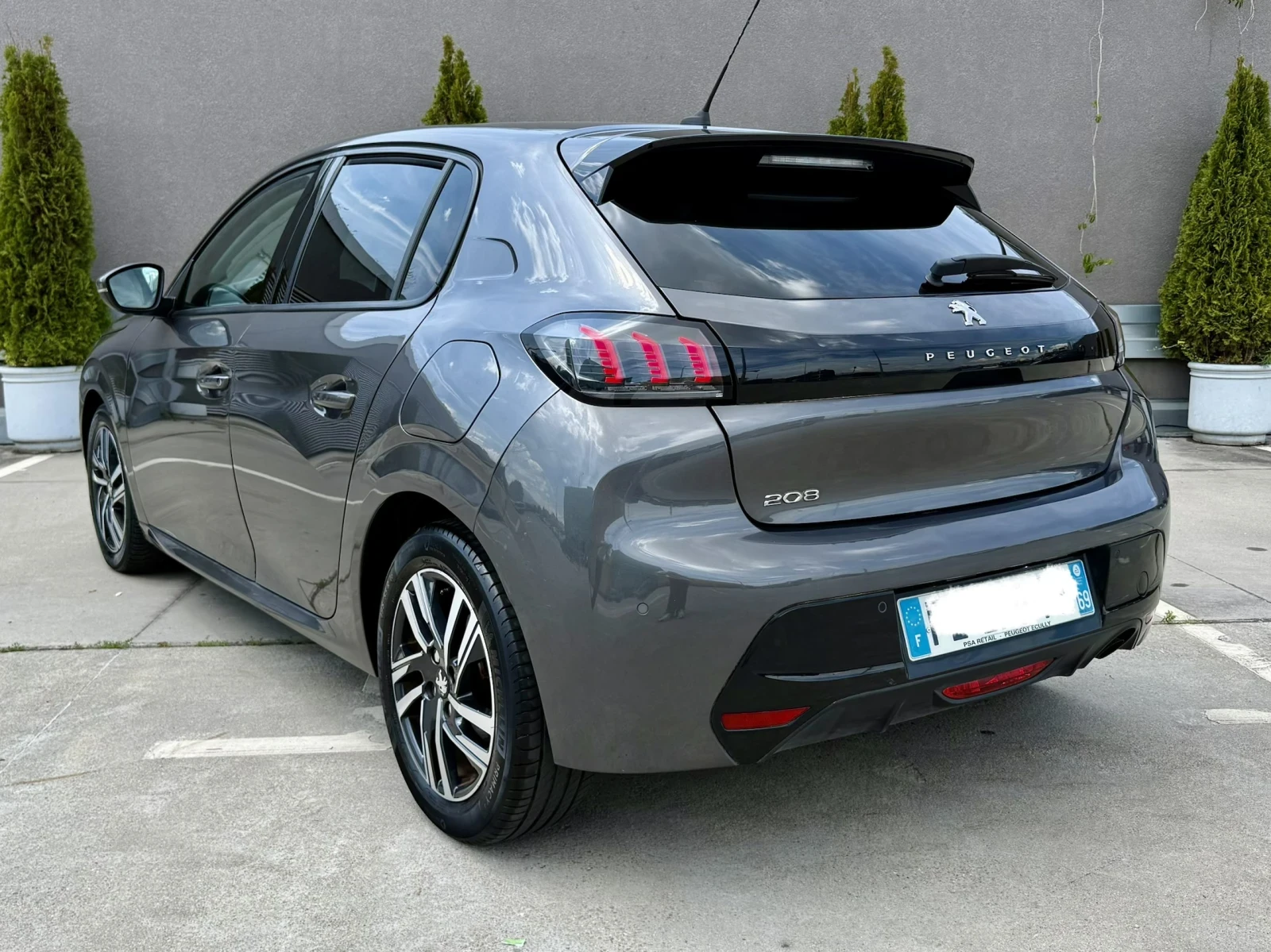 Peugeot 208 1.2 PureTech| Allure| AppleCarplay| LED| 53� �� | Mobile.bg � ����������� 5