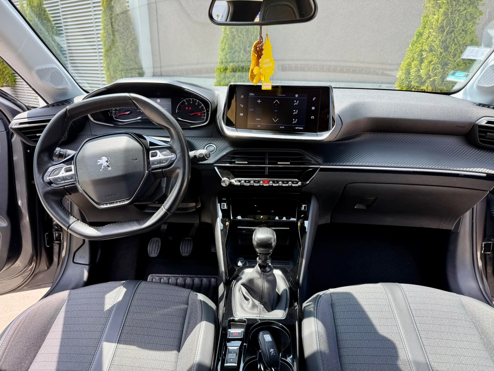 Peugeot 208 1.2 PureTech| Allure| AppleCarplay| LED| 53� �� | Mobile.bg � ����������� 7