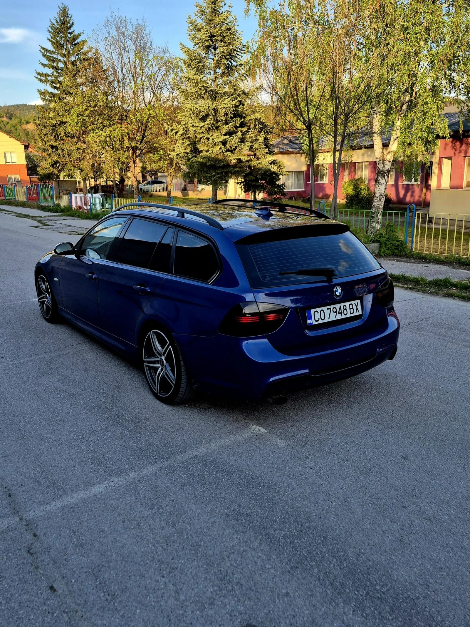BMW 320, снимка 4 - Автомобили и джипове - 54418079