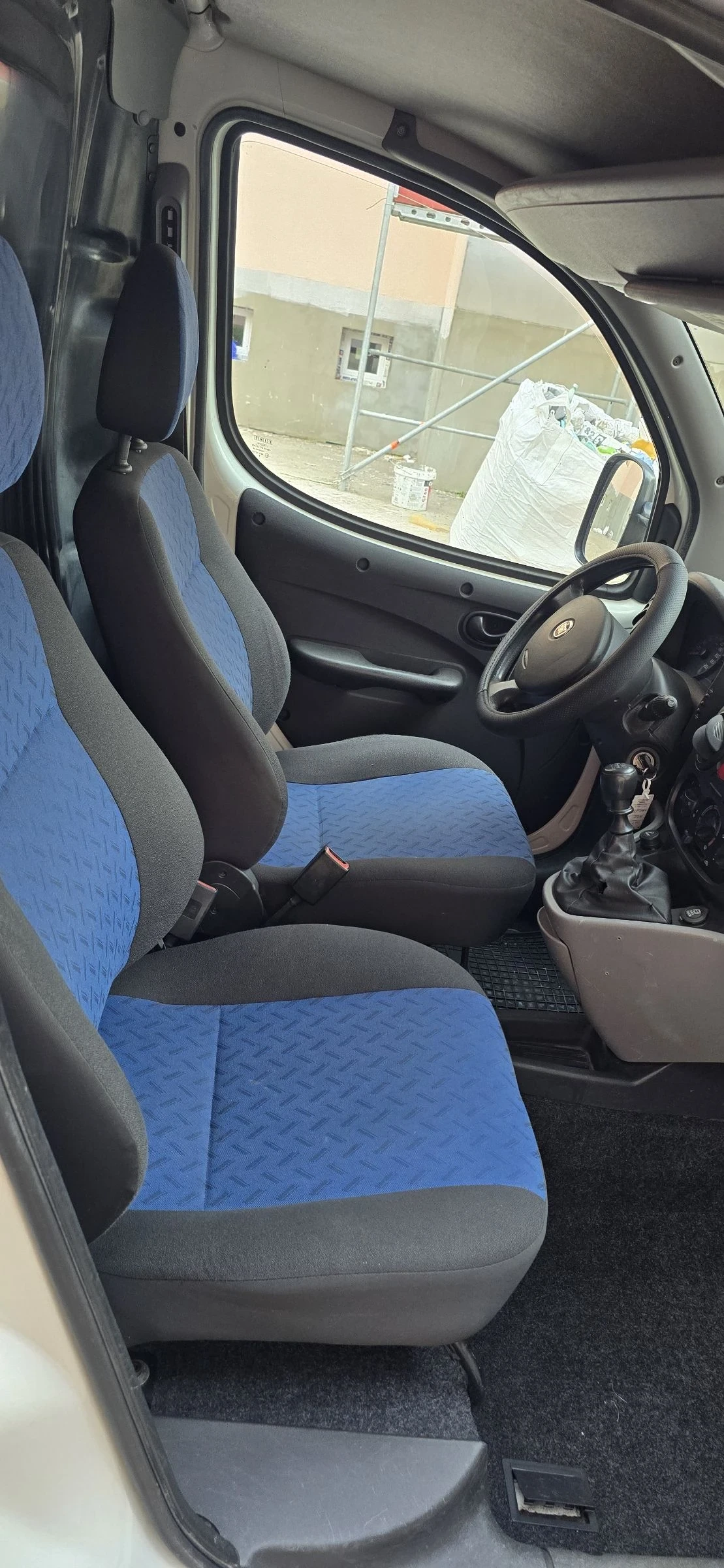 Fiat Doblo 1.4i, Klima, снимка 13 - Автомобили и джипове - 54419538
