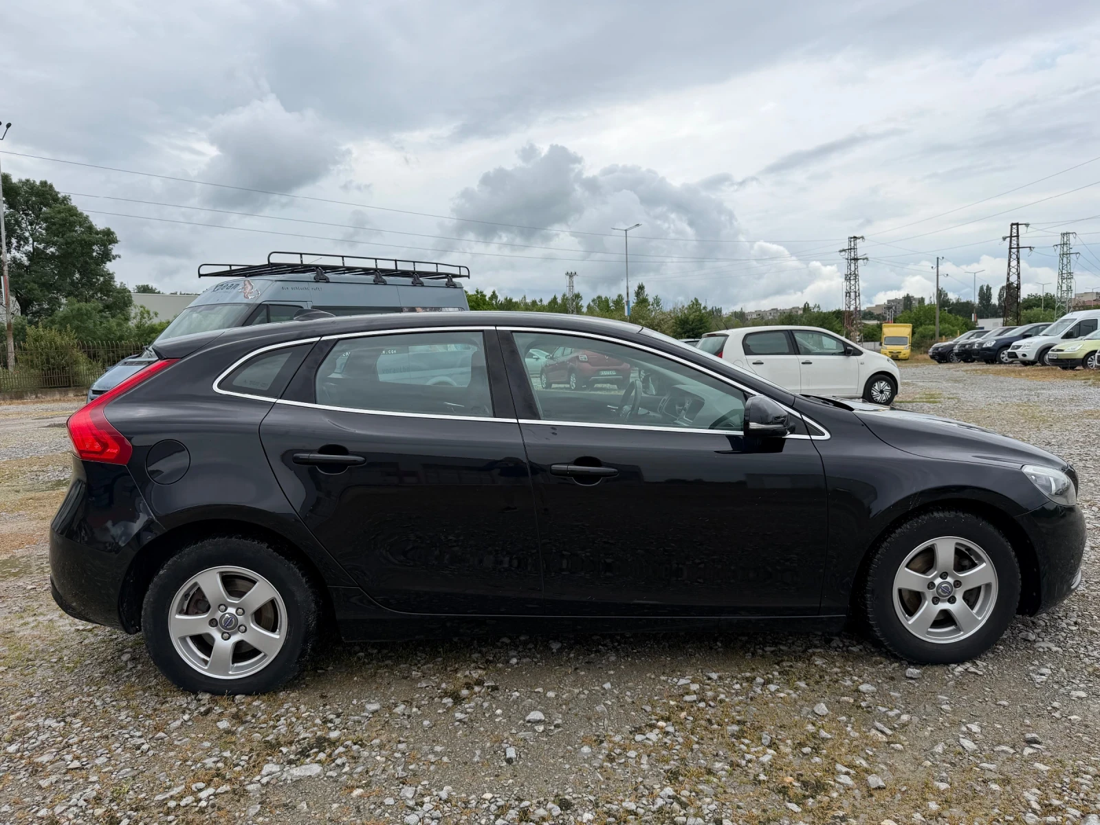 Volvo V40 1.6 E-HDI-NAVI , снимка 4 - Автомобили и джипове - 54697388