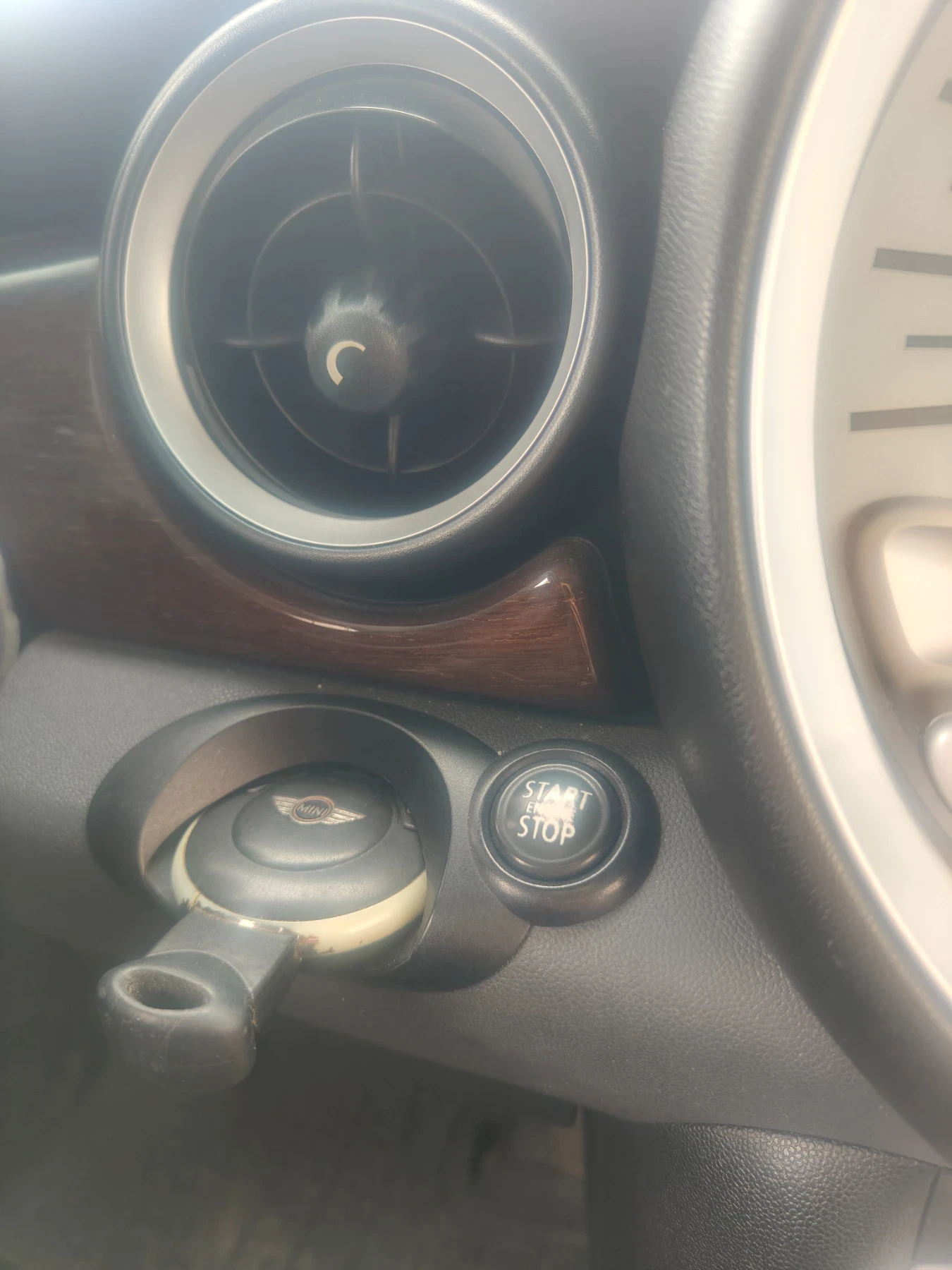 Mini Clubman 1.6, снимка 7 - Автомобили и джипове - 55391481