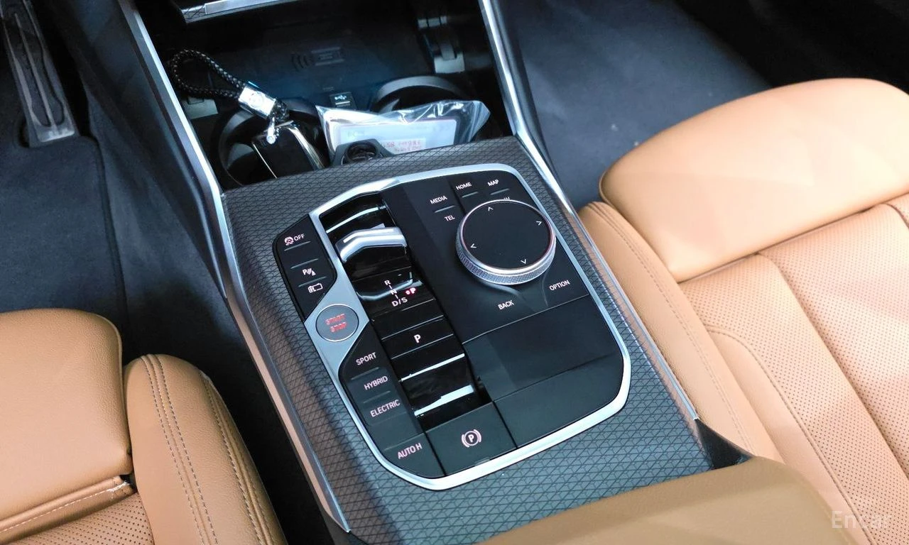 BMW 330 HYBRID* M* SPORT* LASER* ДИСТРОНИК* ХЕДЪП* 360КАМЕ, снимка 10 - Автомобили и джипове - 55422451