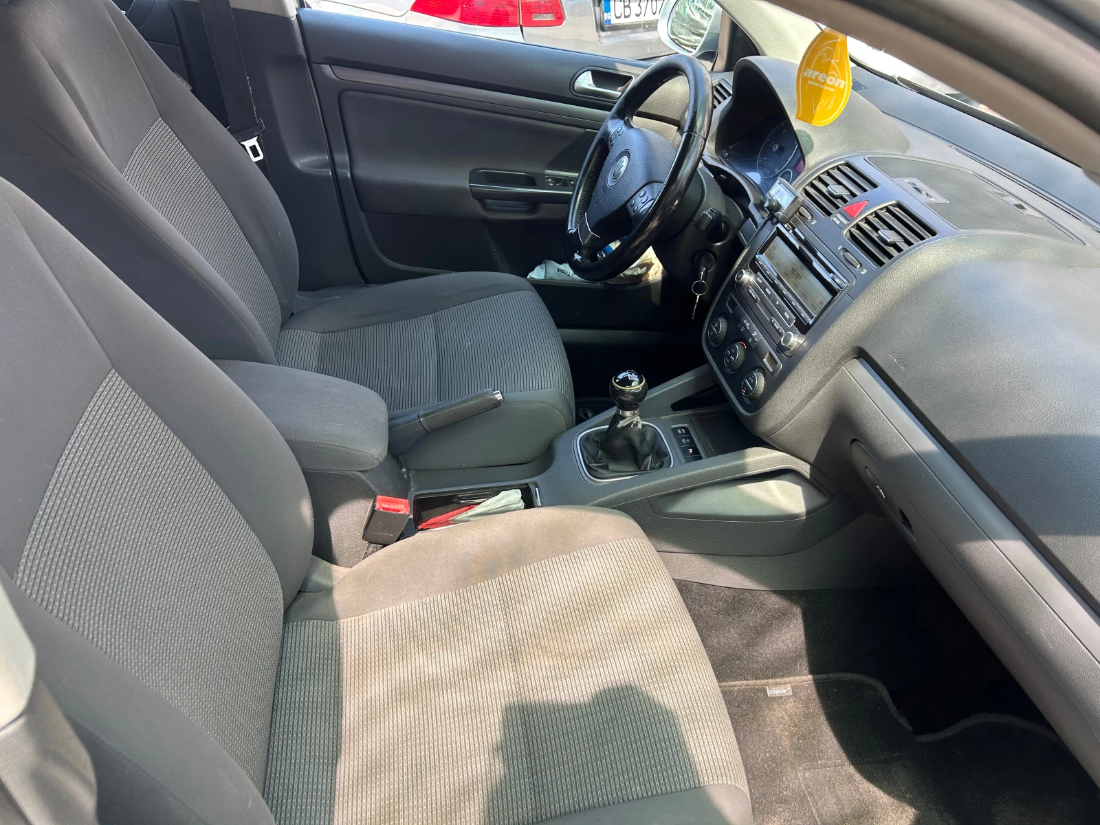 VW Golf 1.9 TDI 105 Вс Платено, снимка 10 - Автомобили и джипове - 55633539
