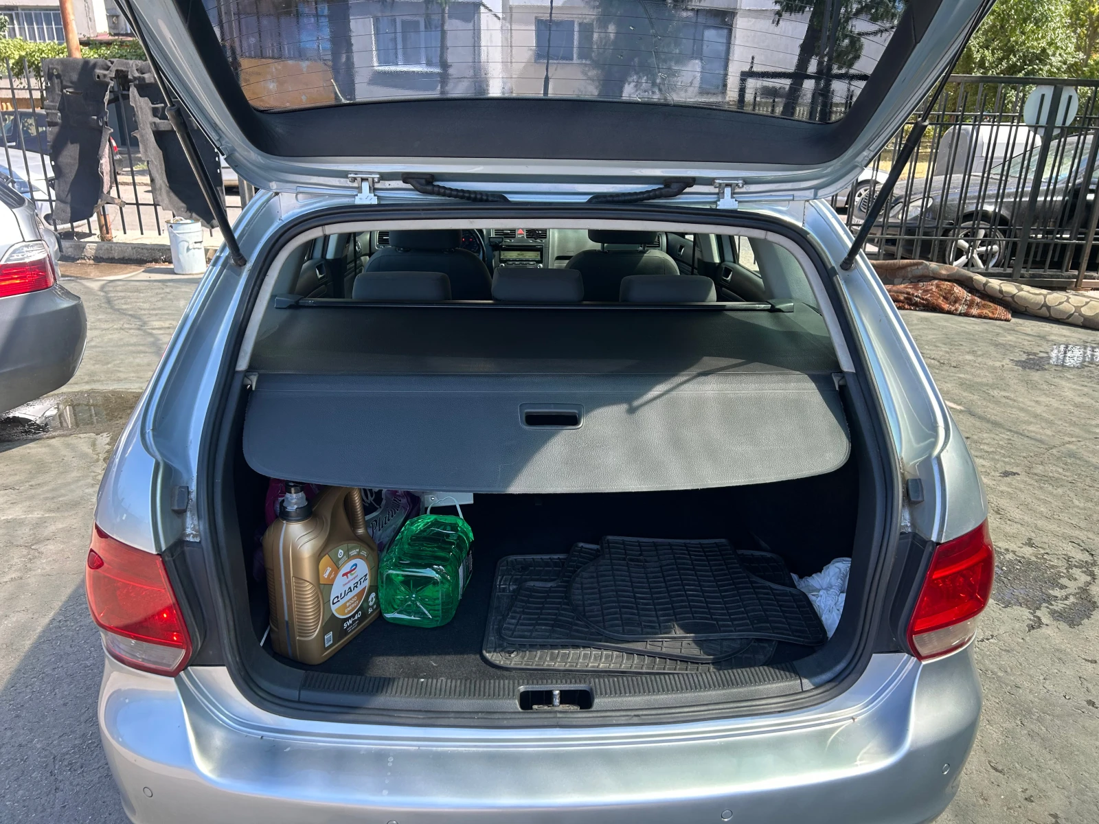 VW Golf 1.9 TDI 105 Вс Платено, снимка 14 - Автомобили и джипове - 55633539