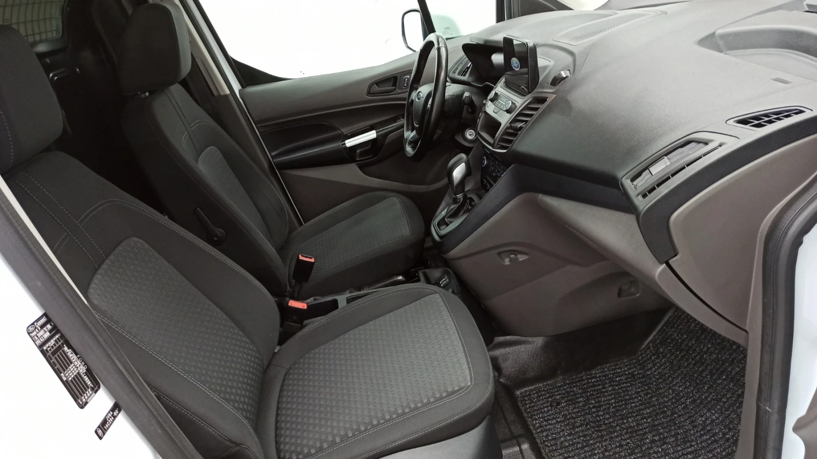 Ford Connect 1.5 Eko blue 120k.с. , снимка 12 - Автомобили и джипове - 55871732