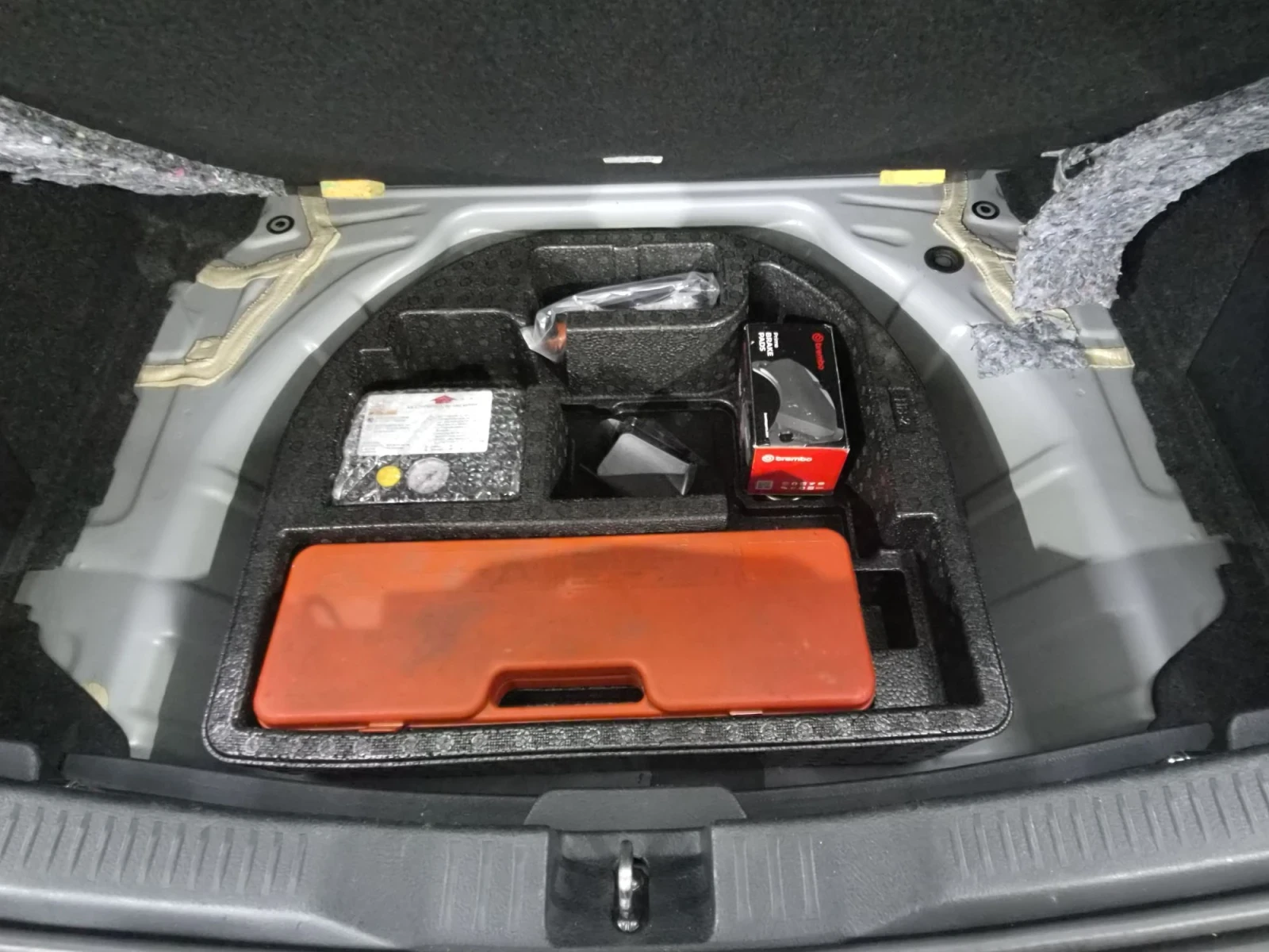 Toyota Auris 1.6 VALVEMATIC 132 PS 8 гуми KEYLESS 100 000KM, снимка 17 - Автомобили и джипове - 55888821