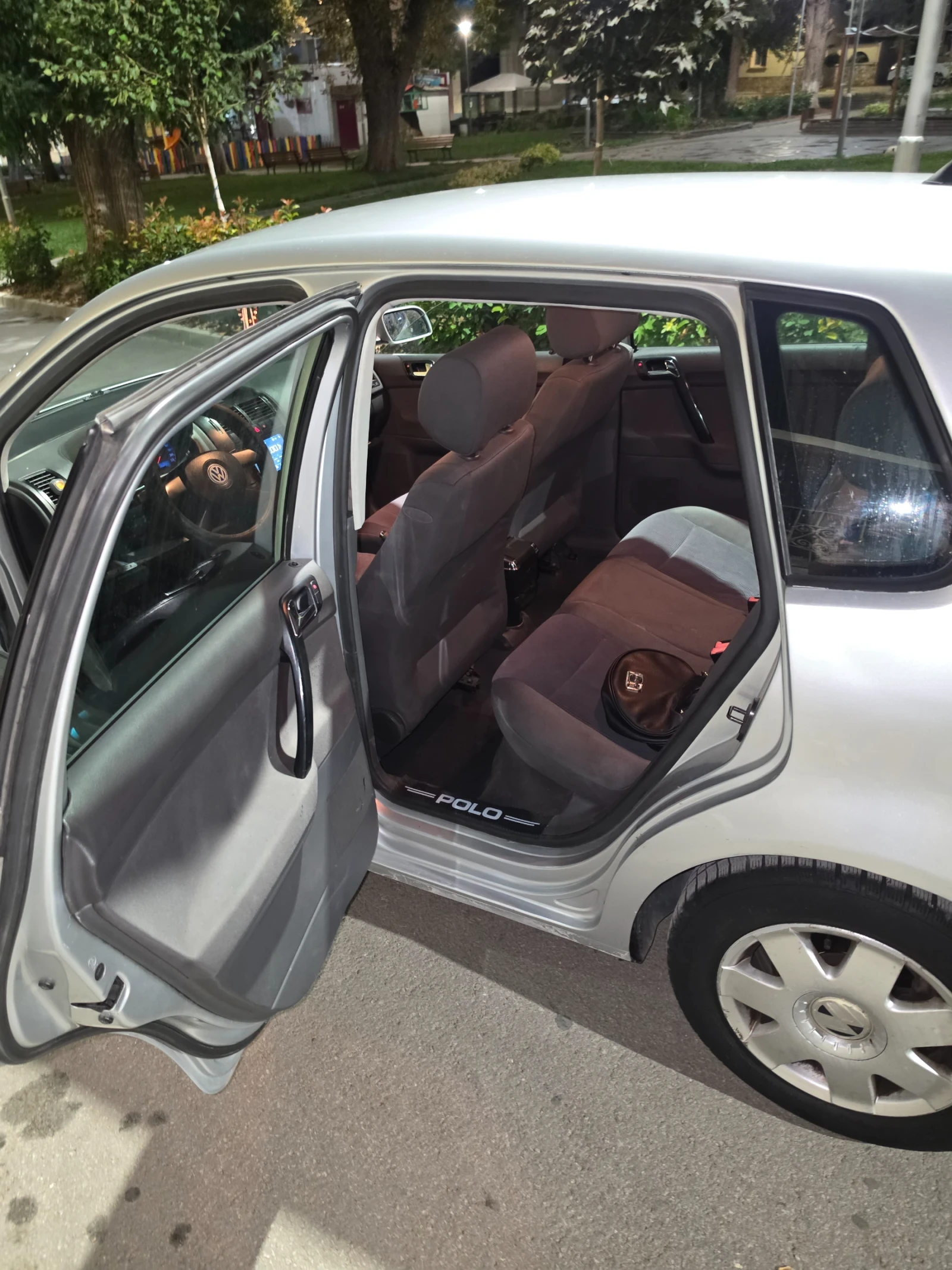 VW Polo 1.4 16v, снимка 8 - Автомобили и джипове - 55968719