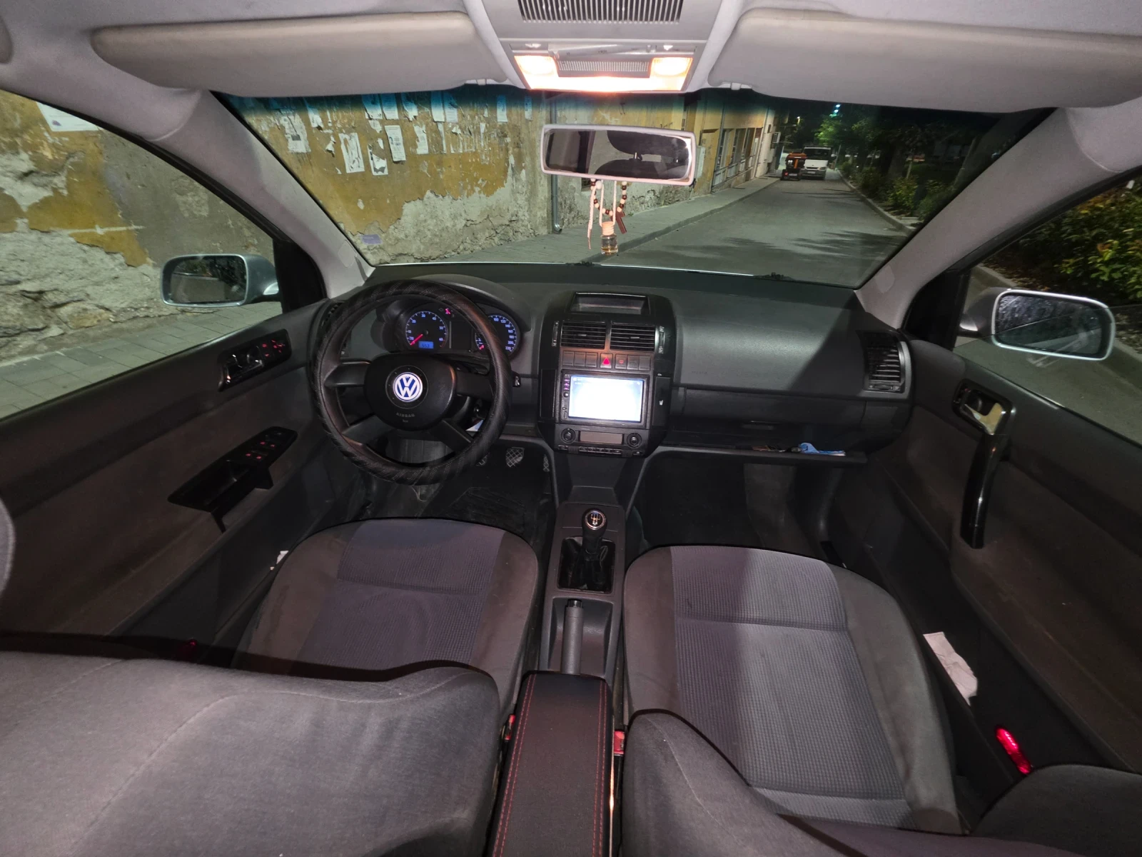 VW Polo 1.4 16v, снимка 10 - Автомобили и джипове - 55968719