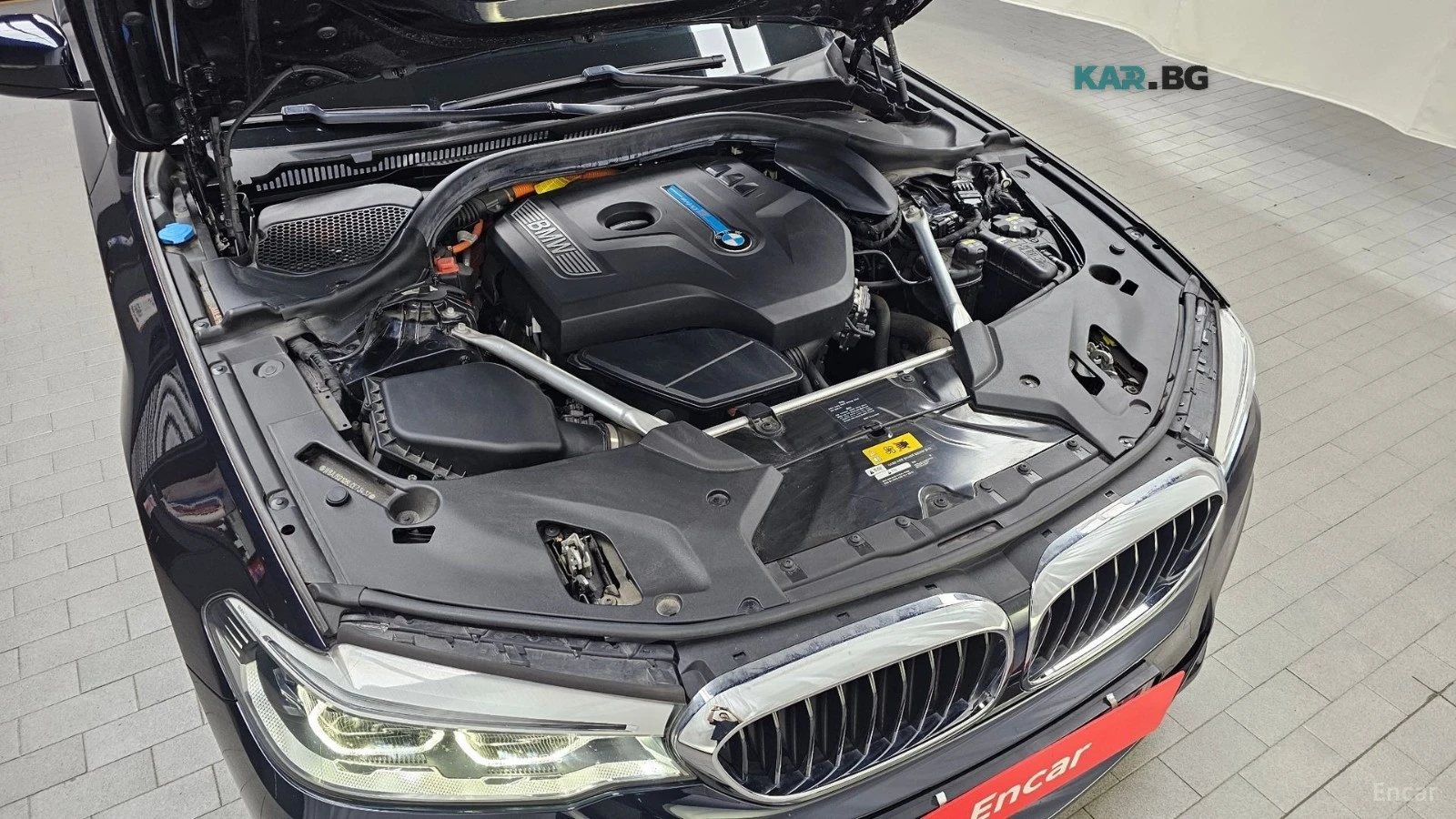 BMW 530E M SPORT* КОЖА* ПОДГРЕВ* HEADUP* 360* PANO, снимка 6 - Автомобили и джипове - 56061520