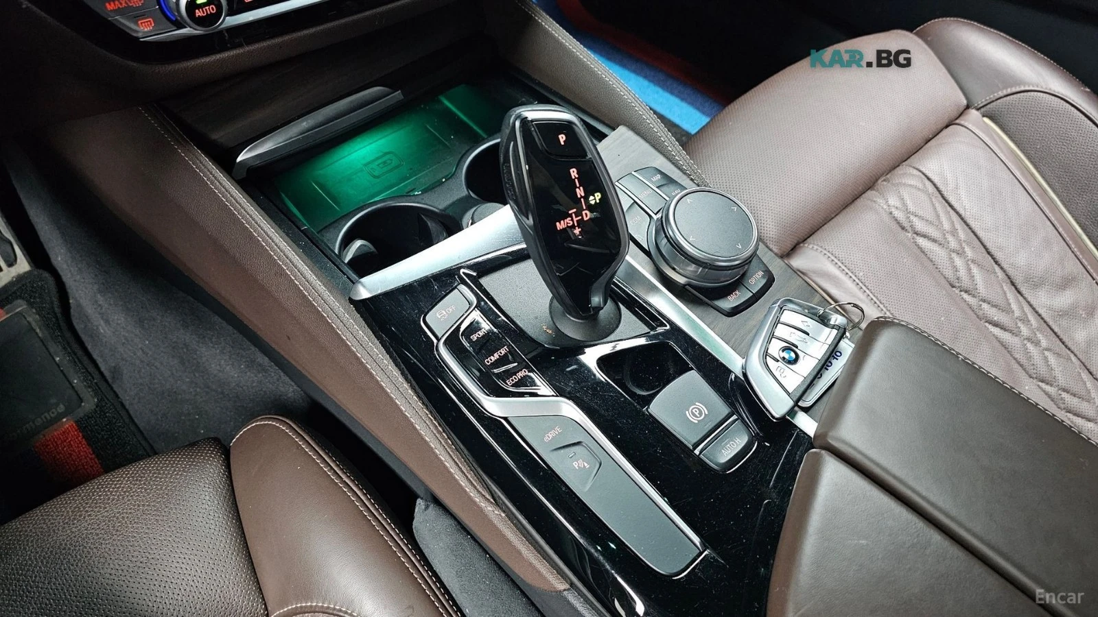 BMW 530E M SPORT* КОЖА* ПОДГРЕВ* HEADUP* 360* PANO, снимка 9 - Автомобили и джипове - 56061520
