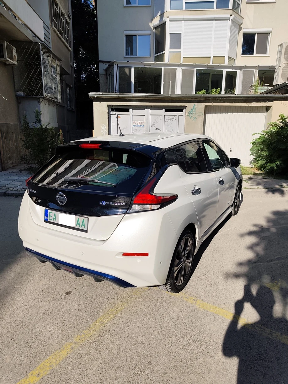Nissan Leaf  Tekna, снимка 10 - Автомобили и джипове - 56131080