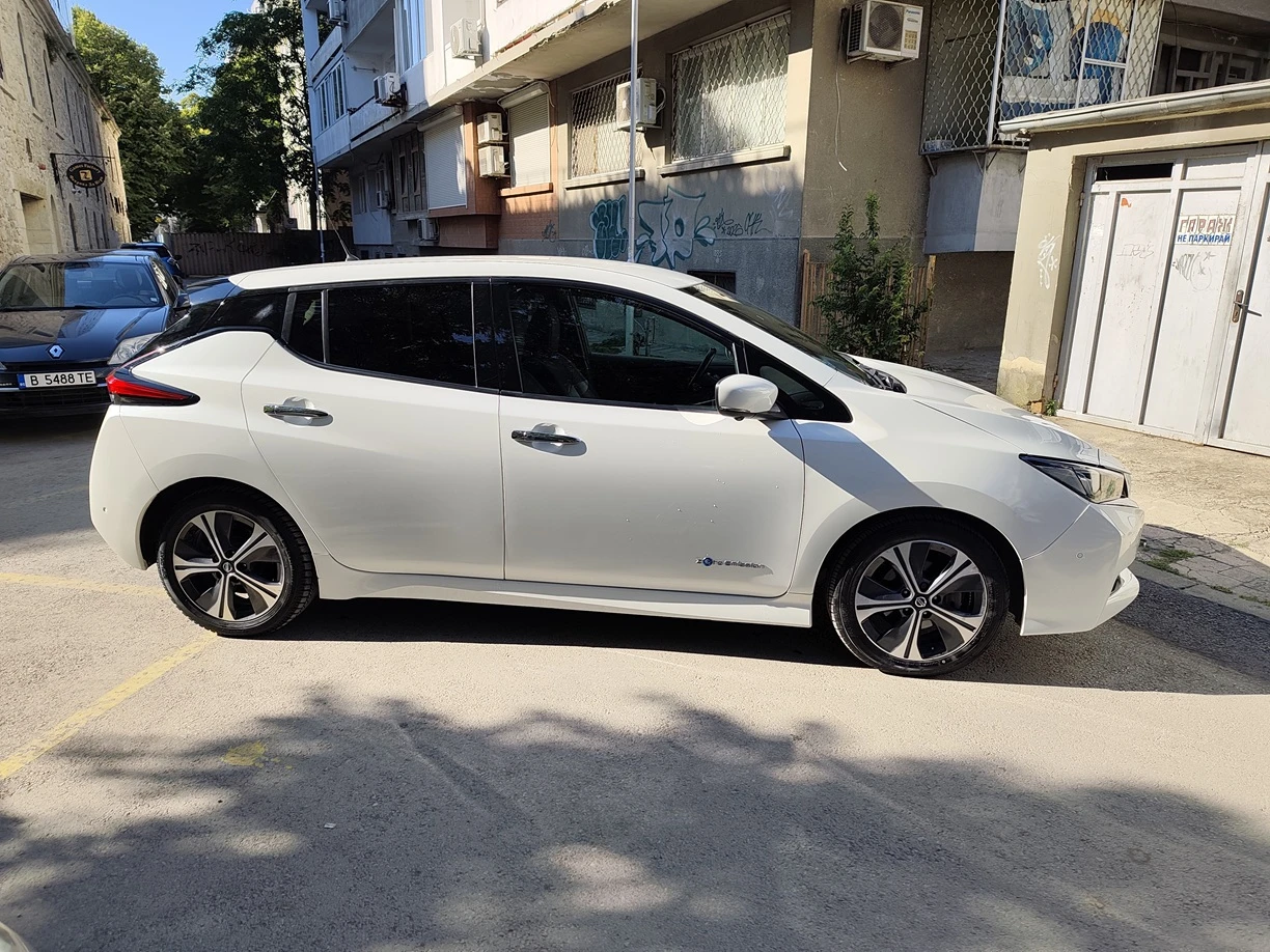 Nissan Leaf  Tekna, снимка 5 - Автомобили и джипове - 56131080