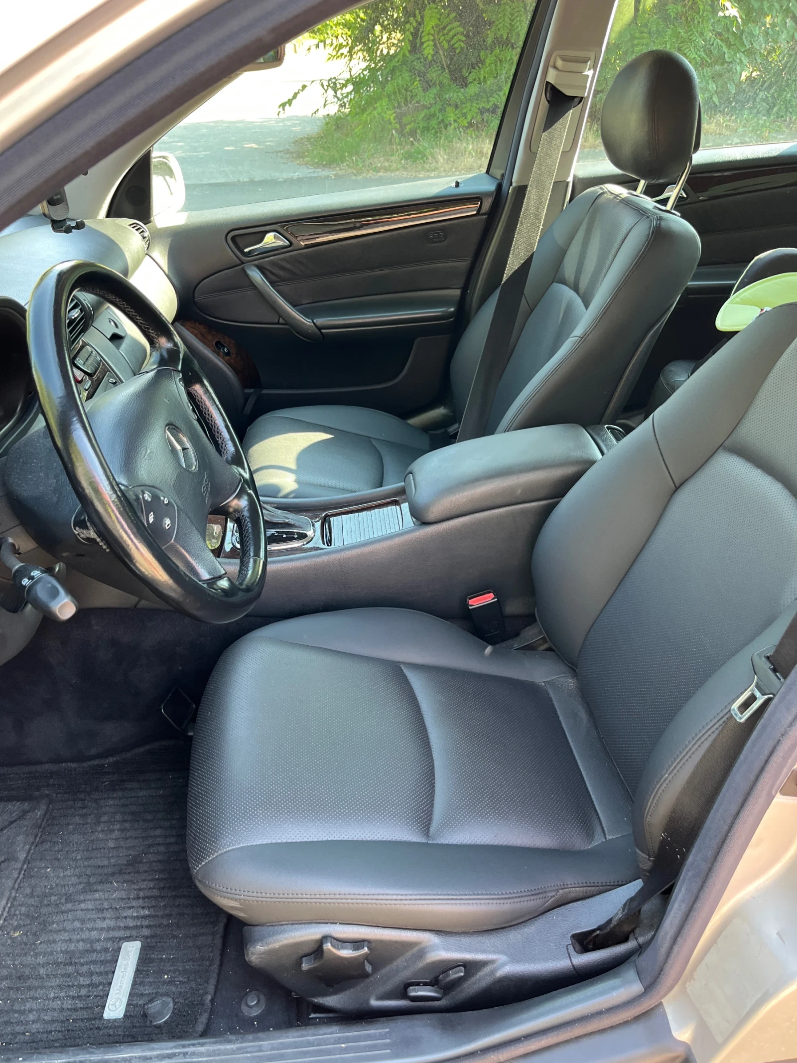 Mercedes-Benz C 220, снимка 9 - Автомобили и джипове - 56215393