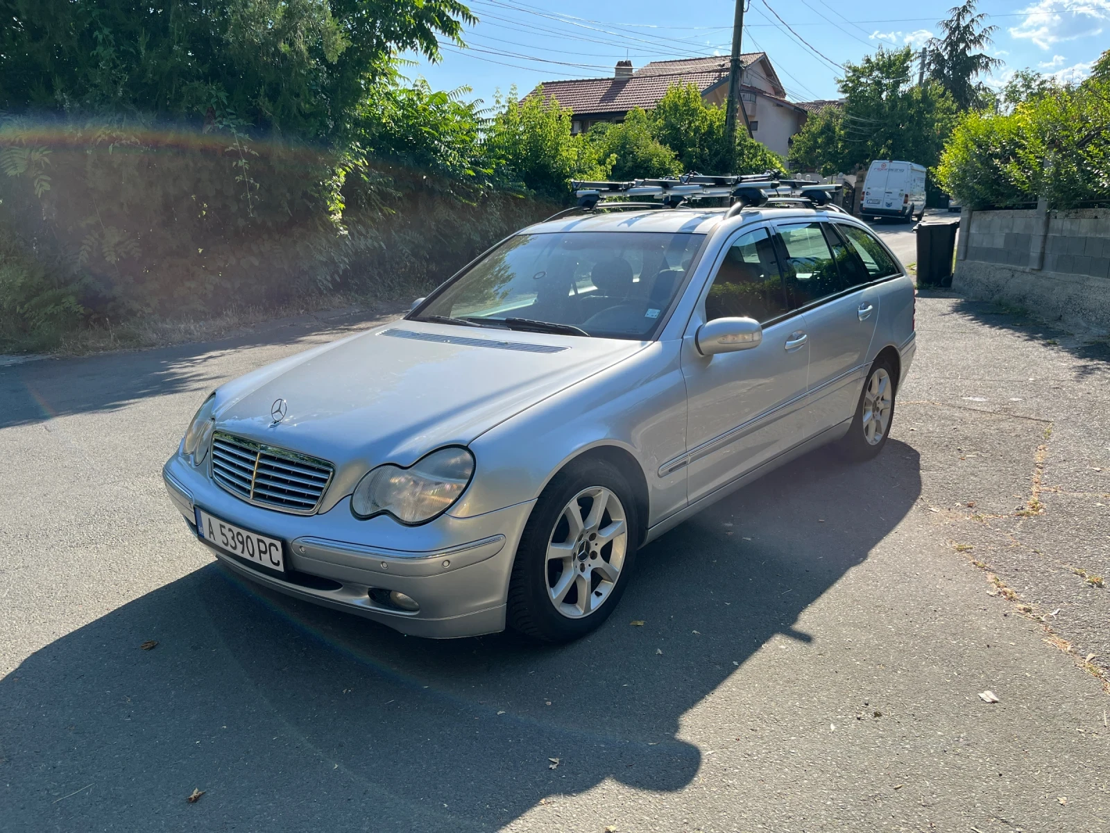 Mercedes-Benz C 220, снимка 2 - Автомобили и джипове - 56215393