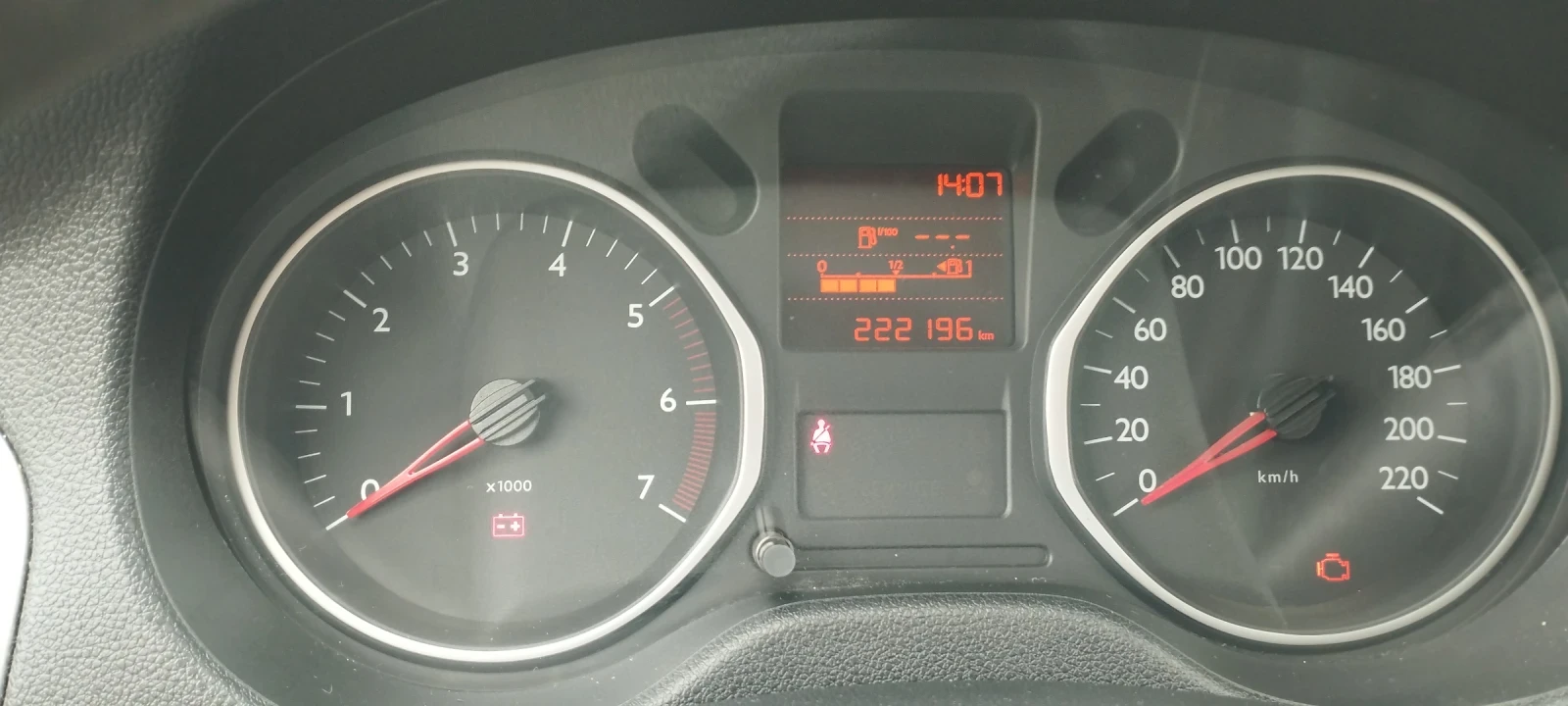 Citroen C-Elysee, снимка 10 - Автомобили и джипове - 56323497