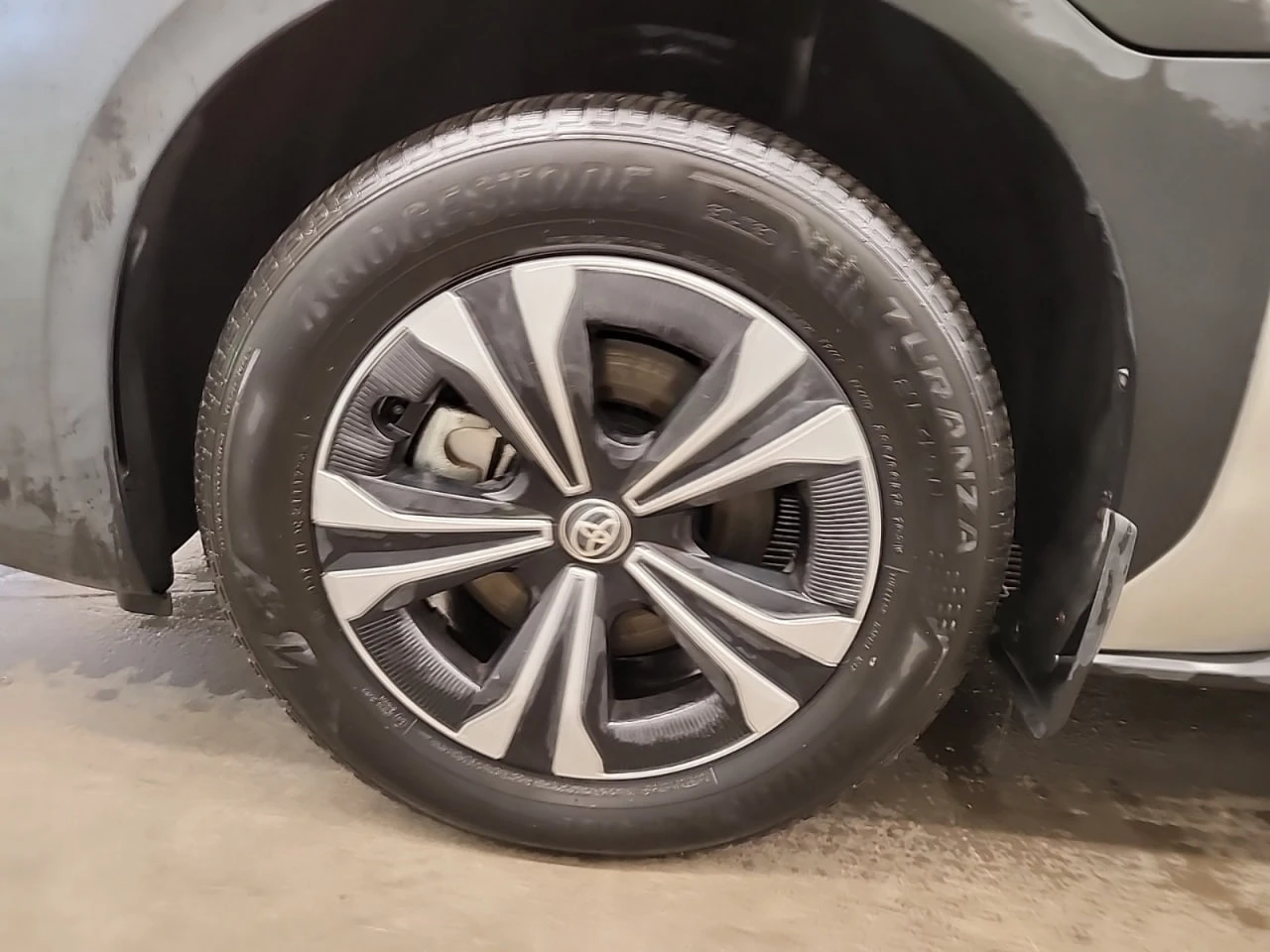 Toyota bZ4X LE* FWD* �� ������! | Mobile.bg � ����������� 5