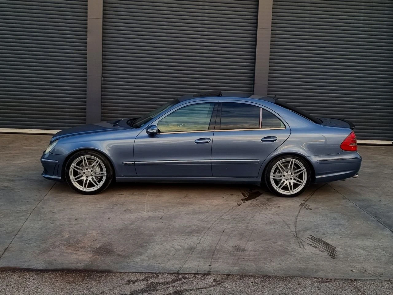 Mercedes-Benz E 320 CDI, снимка 4 - Автомобили и джипове - 56555363