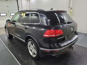 VW Touareg * EXECLINE * CARFAX * ПОДГРЕВИ* ОБДУХВАНЕ* ПАНОРАМ, снимка 4