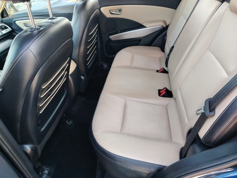 SsangYong Tivoli 1.6 Avtomat, снимка 10 - Автомобили и джипове - 52698937