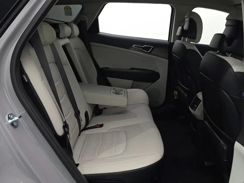 Kia Sportage .6 Turbo 2Wd Signature, снимка 12 - Автомобили и джипове - 55748848