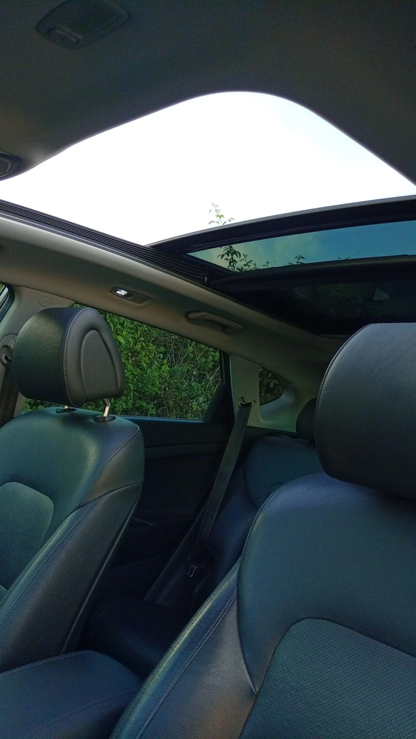 Hyundai Tucson 1. 7CRDI  PREMIUM PACK - изображение 3