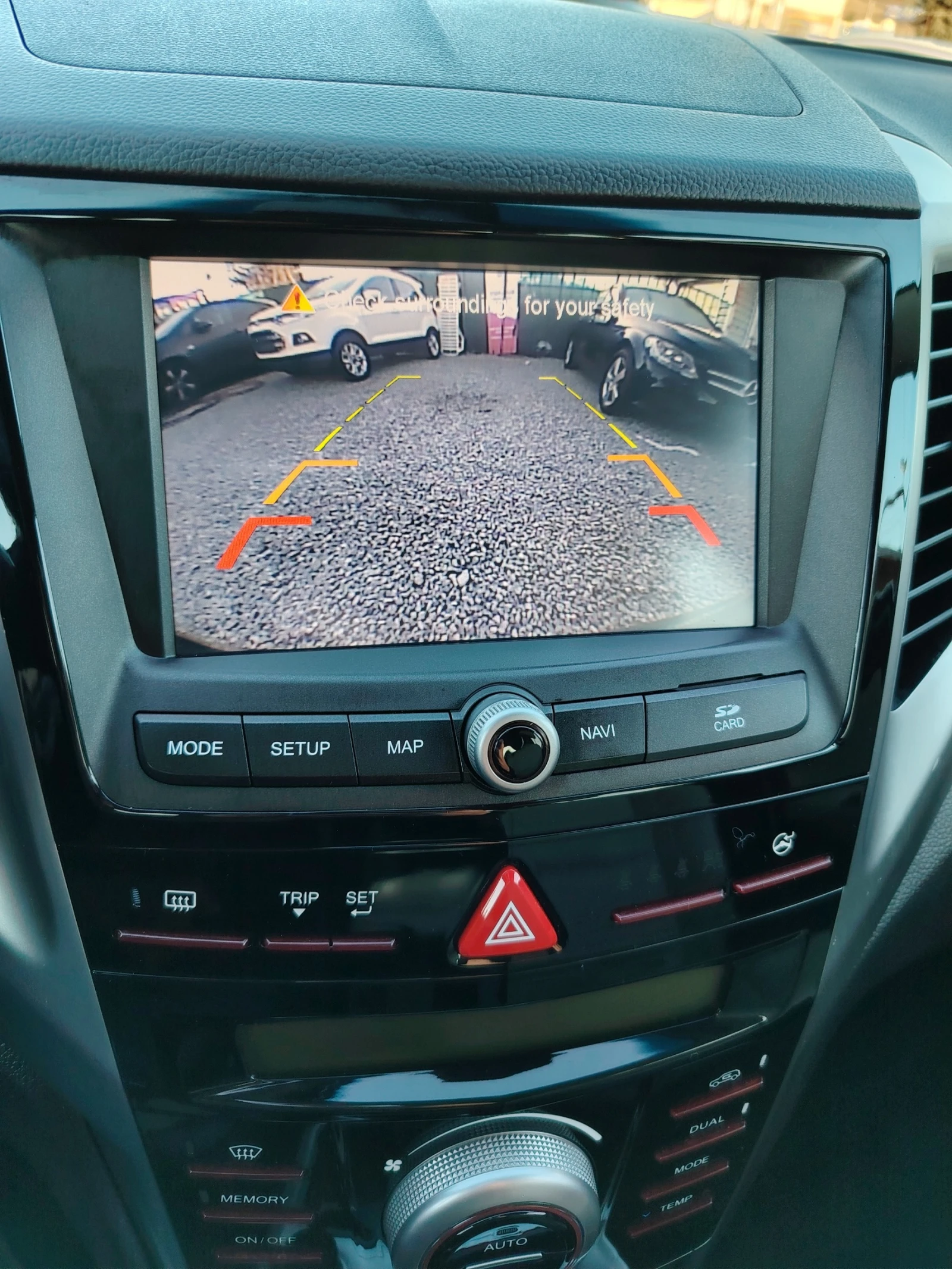 SsangYong Tivoli 1.6 Avtomat | Mobile.bg � ����������� 14