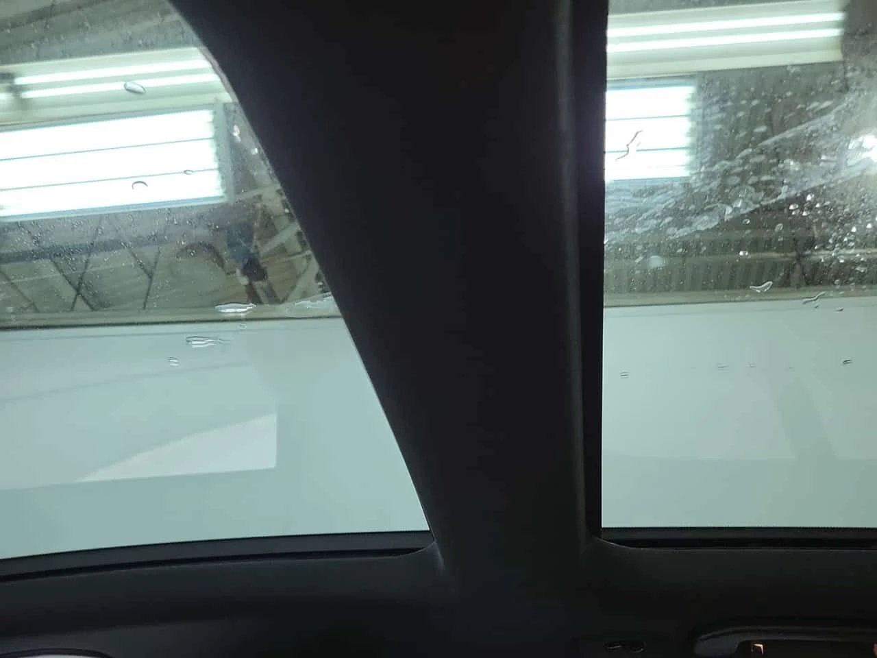 Mercedes-Benz GLC 300 * 4MATIC * CARFAX * 2 КЛЮЧА * ПОДГРЕВИ * PANO, снимка 13 - Автомобили и джипове - 53729671