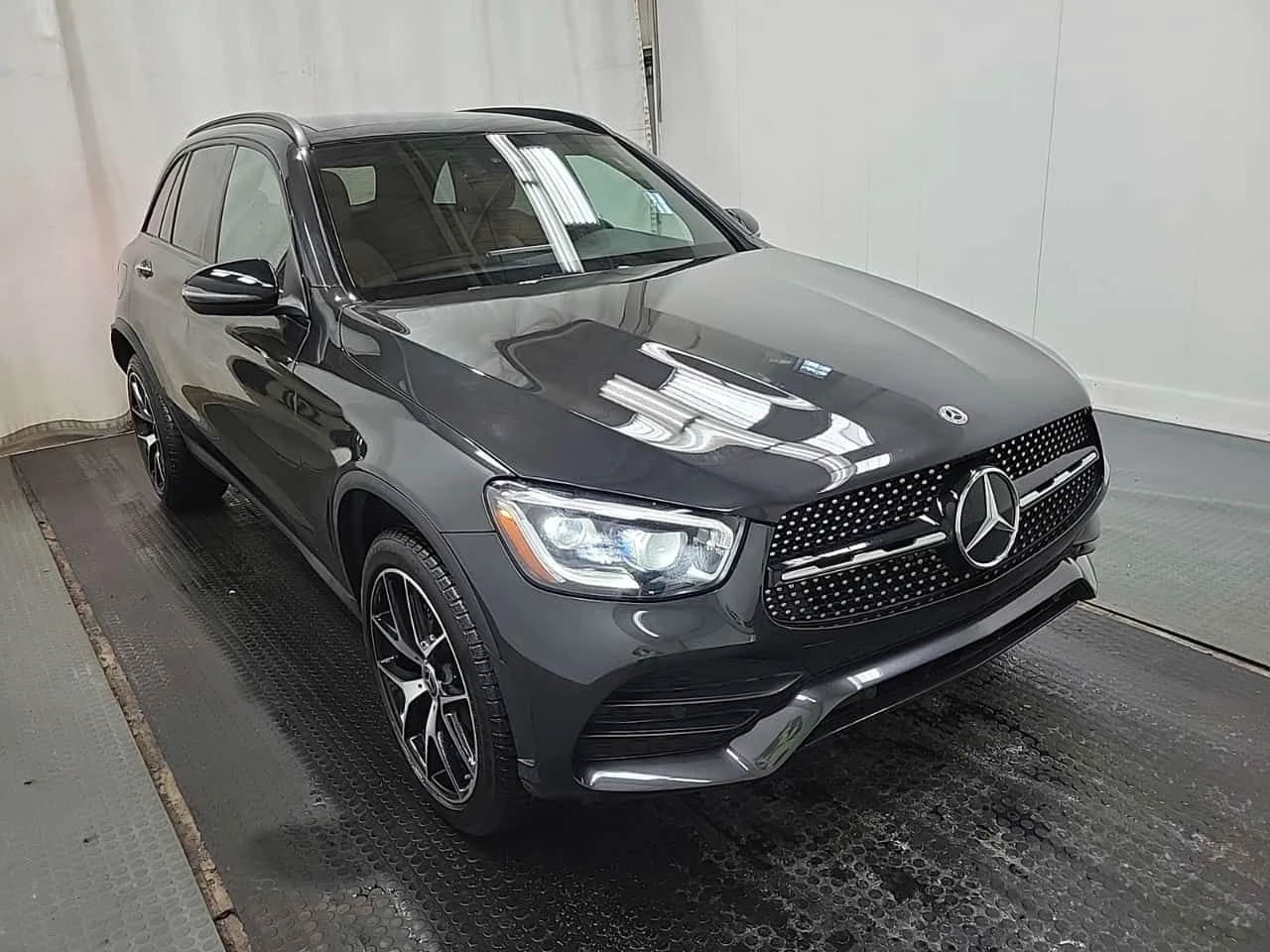 Mercedes-Benz GLC 300 * 4MATIC * CARFAX * 2 КЛЮЧА * ПОДГРЕВИ * PANO, снимка 2 - Автомобили и джипове - 53729671