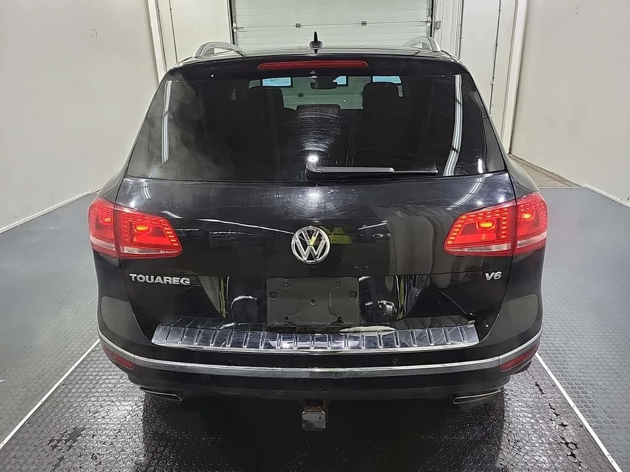 VW Touareg * EXECLINE * CARFAX * ПОДГРЕВИ* ОБДУХВАНЕ* ПАНОРАМ, снимка 17 - Автомобили и джипове - 53864988