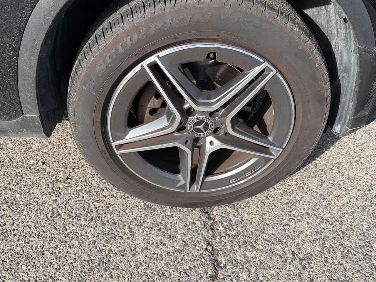 Mercedes-Benz GLC 300 ПОДГРЕВИ * ПАНО * KEYLESS, снимка 16 - Автомобили и джипове - 54446056