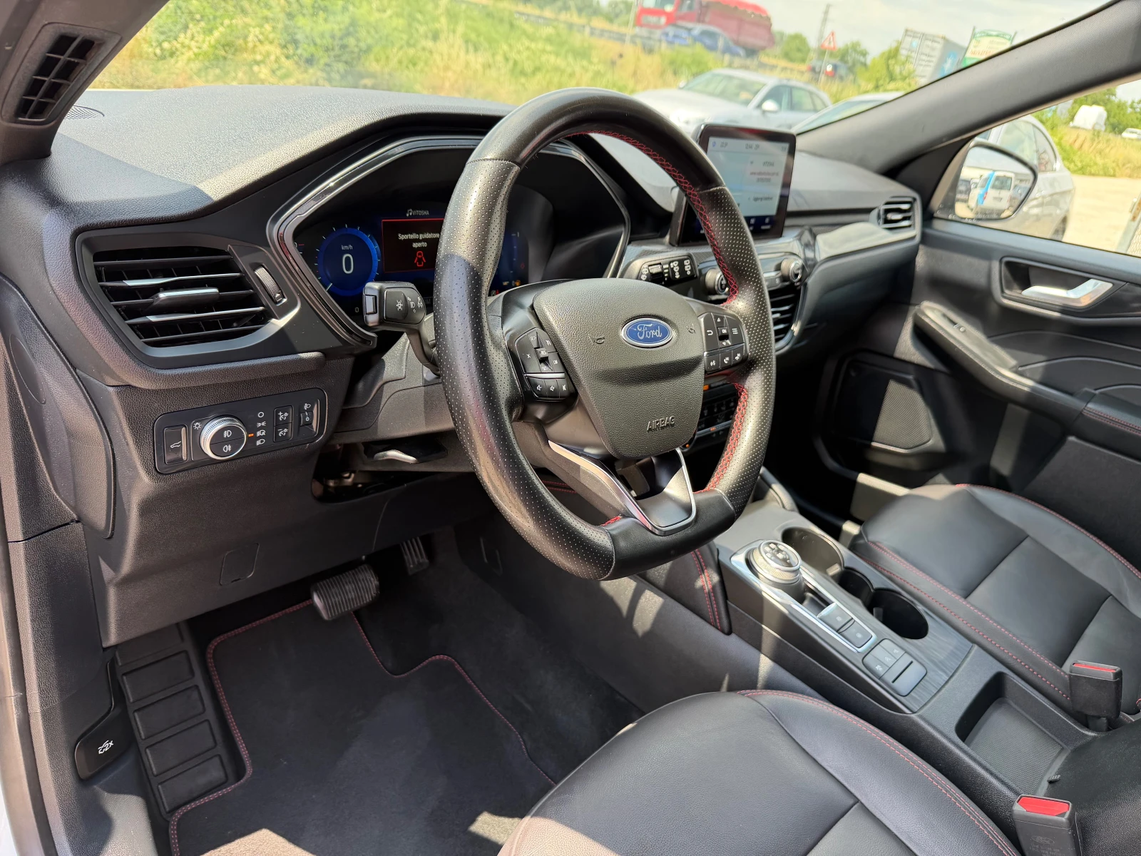 Ford Kuga 2.0 D  ST LINE 4X4(КАТО НОВ), снимка 10 - Автомобили и джипове - 54997681