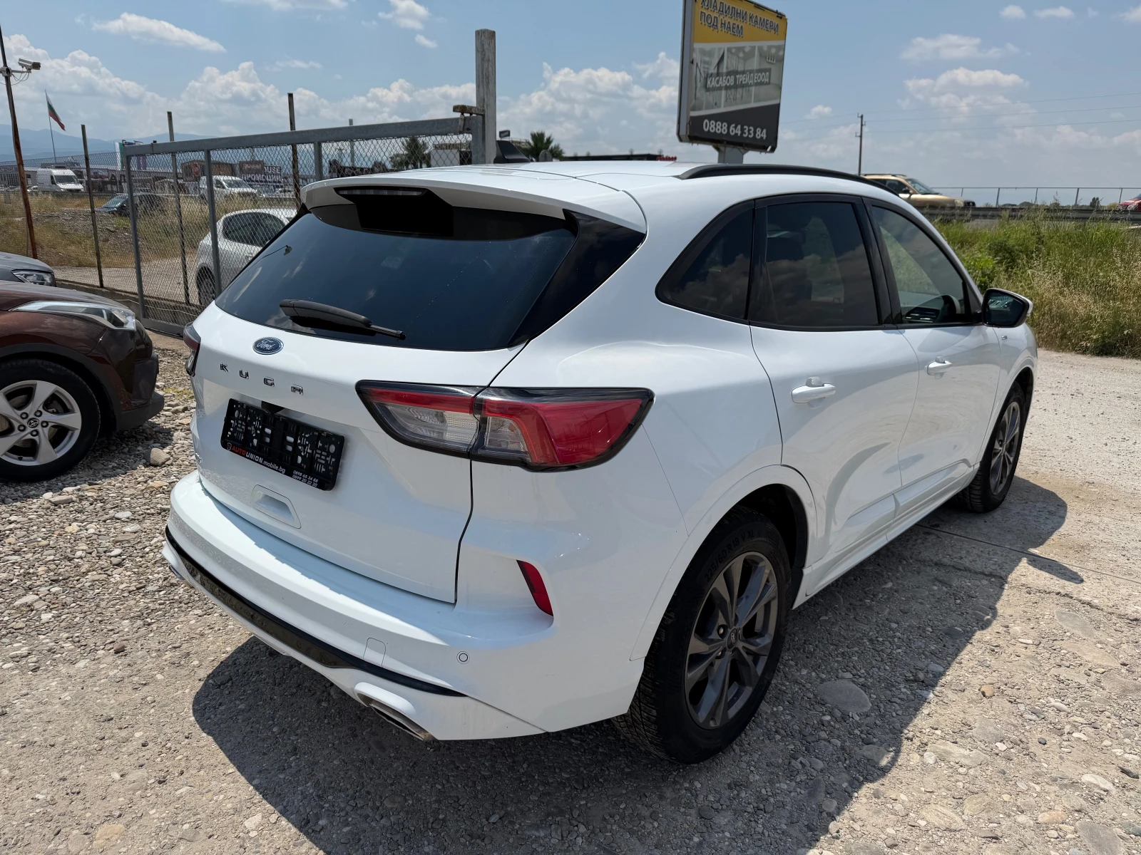 Ford Kuga 2.0 D  ST LINE 4X4(КАТО НОВ), снимка 5 - Автомобили и джипове - 54997681
