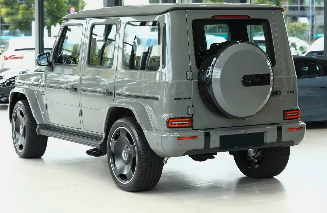 Mercedes-Benz G 63 AMG PERF PACKAGE* MANUFAKTUR* 22* BURMESTER, снимка 2 - Автомобили и джипове - 55097567
