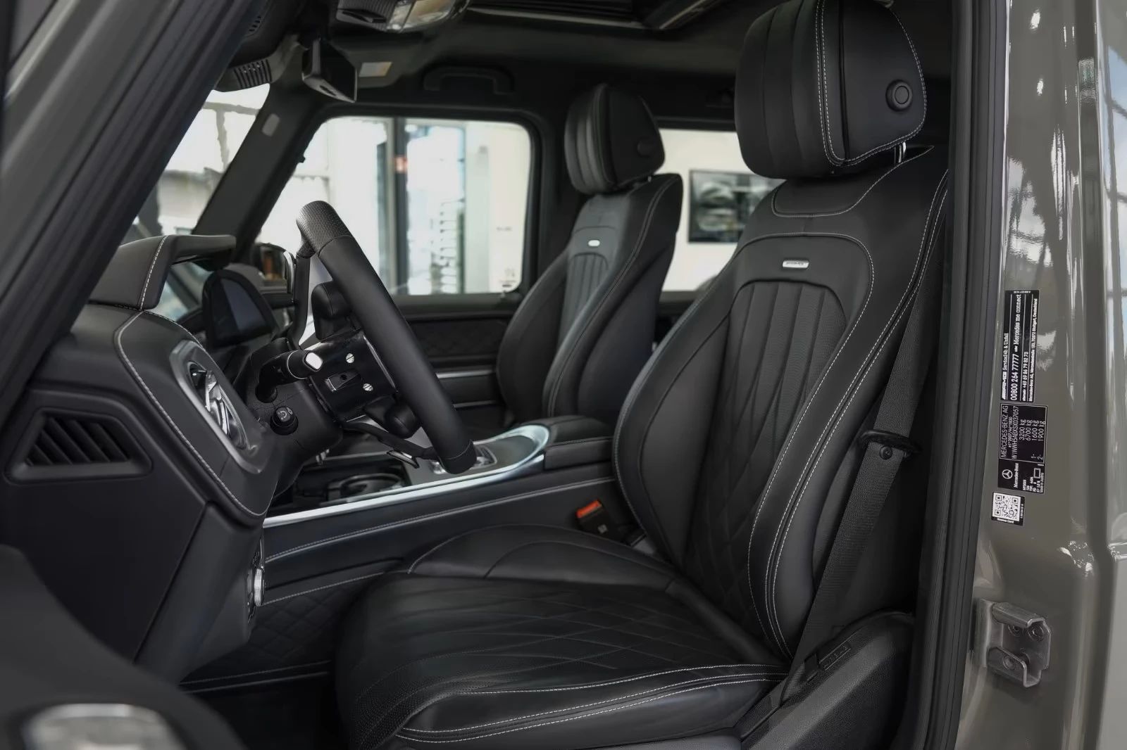 Mercedes-Benz G 63 AMG PERF PACKAGE* MANUFAKTUR* 22* BURMESTER, снимка 5 - Автомобили и джипове - 55097567