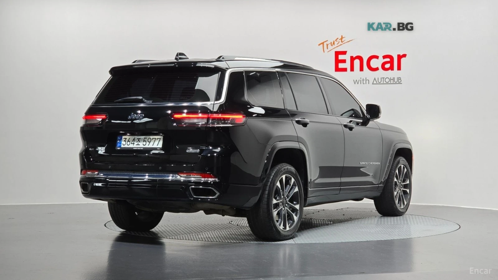 Jeep Cherokee * 3.6* L* OVERLAND* ПОДГРЕВ* ОБДХУВАНЕ* ПАНО* 360*, снимка 2 - Автомобили и джипове - 55283862