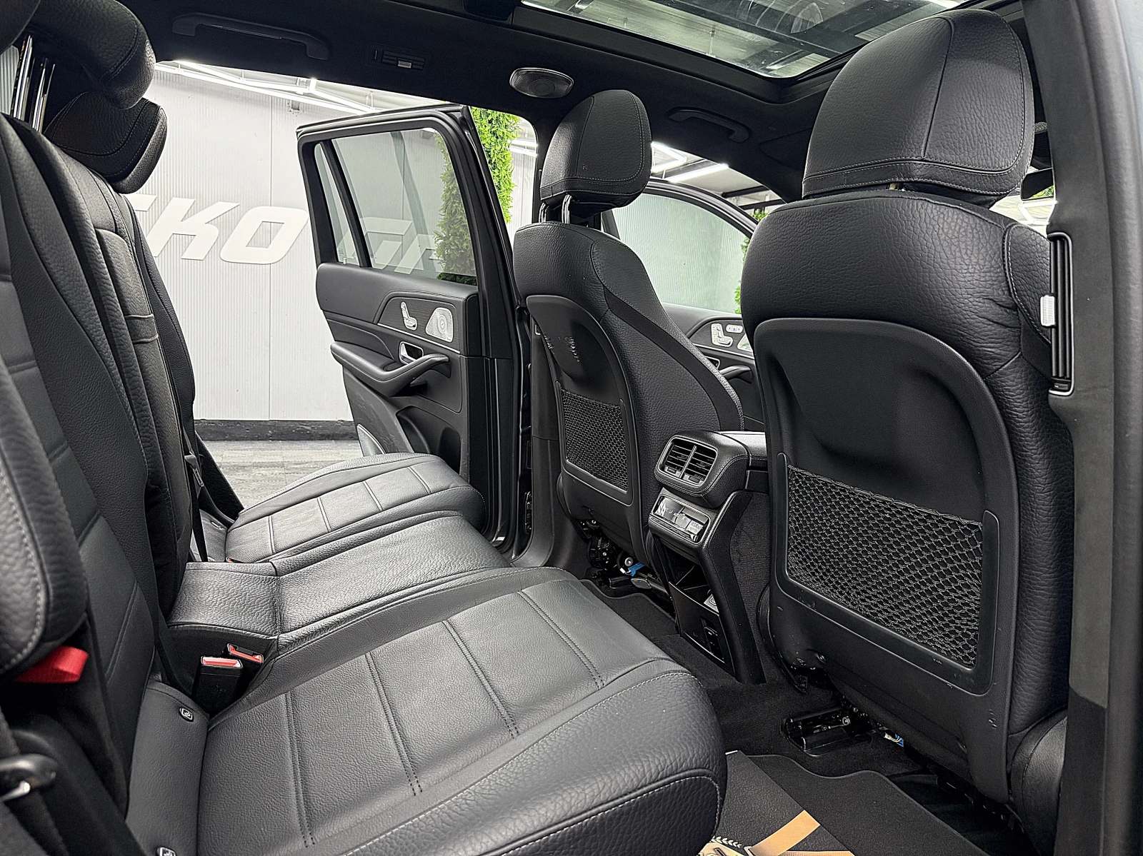 Mercedes-Benz GLS 400 AMG/PANORAMA/7-Mesta/4D-Burmaster/ СОБСТВЕН ЛИЗИНГ, снимка 11 - Автомобили и джипове - 55429859